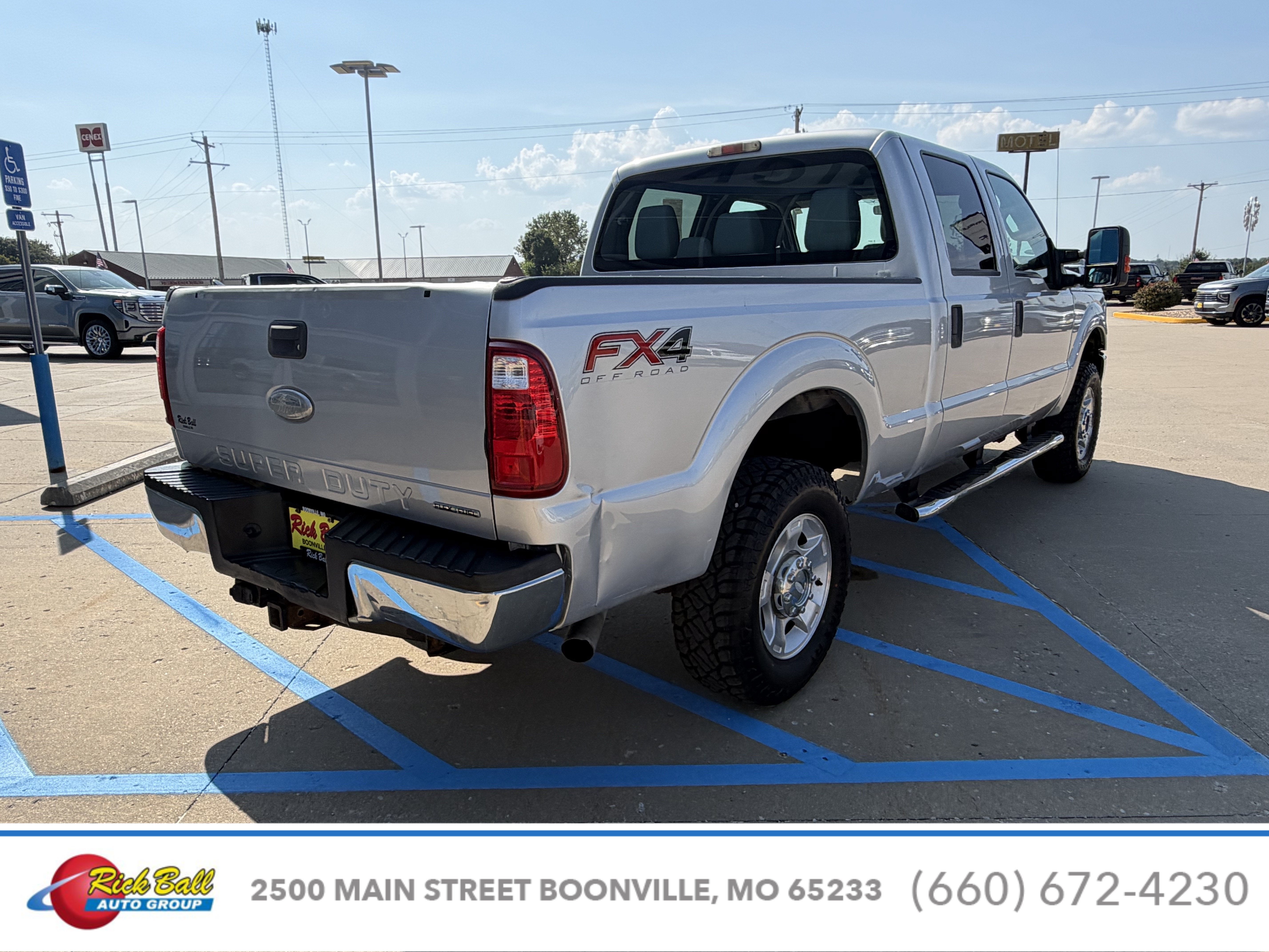 2012 Ford Super Duty F-250 SRW XL