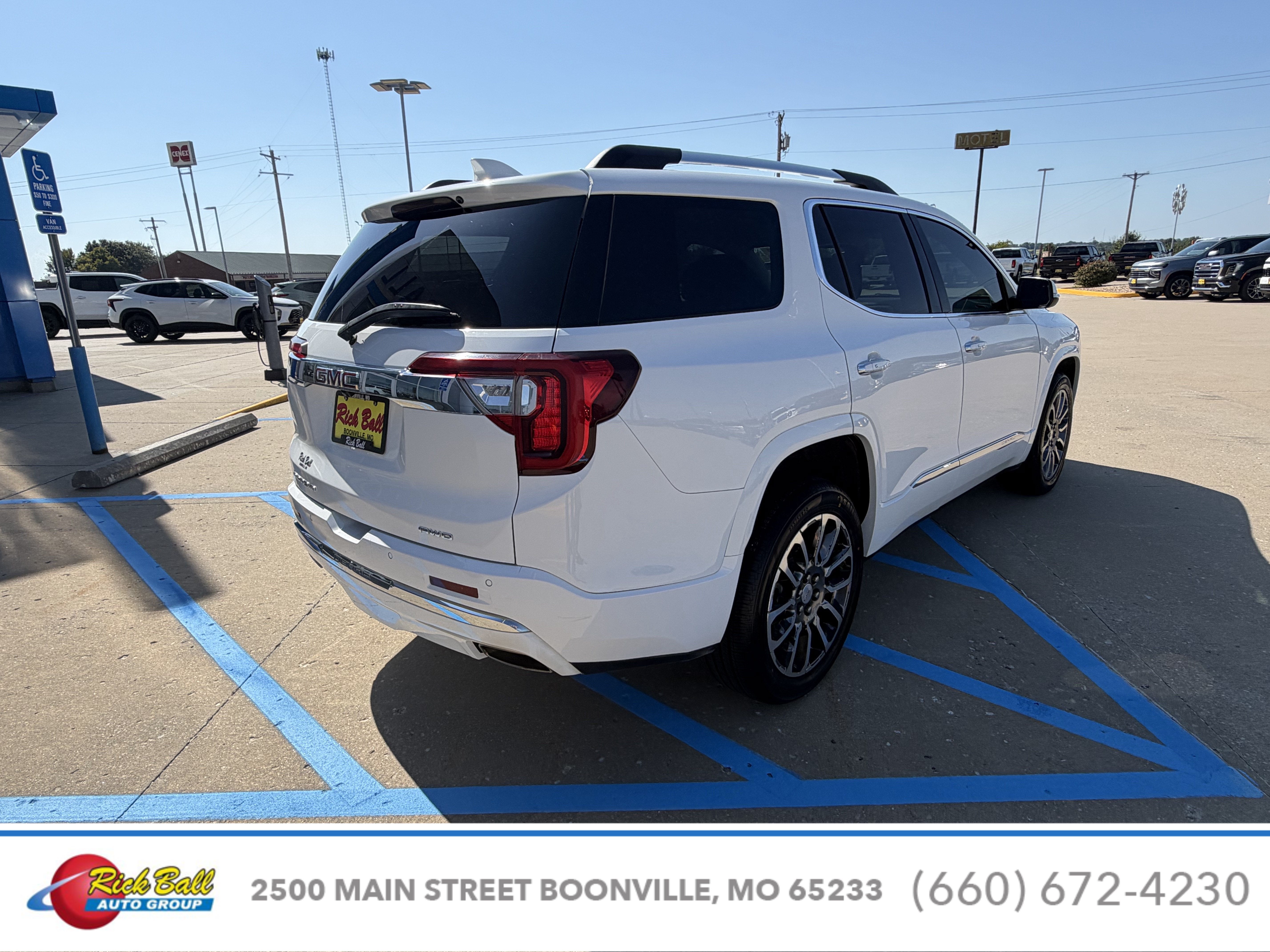 2020 GMC Acadia Denali