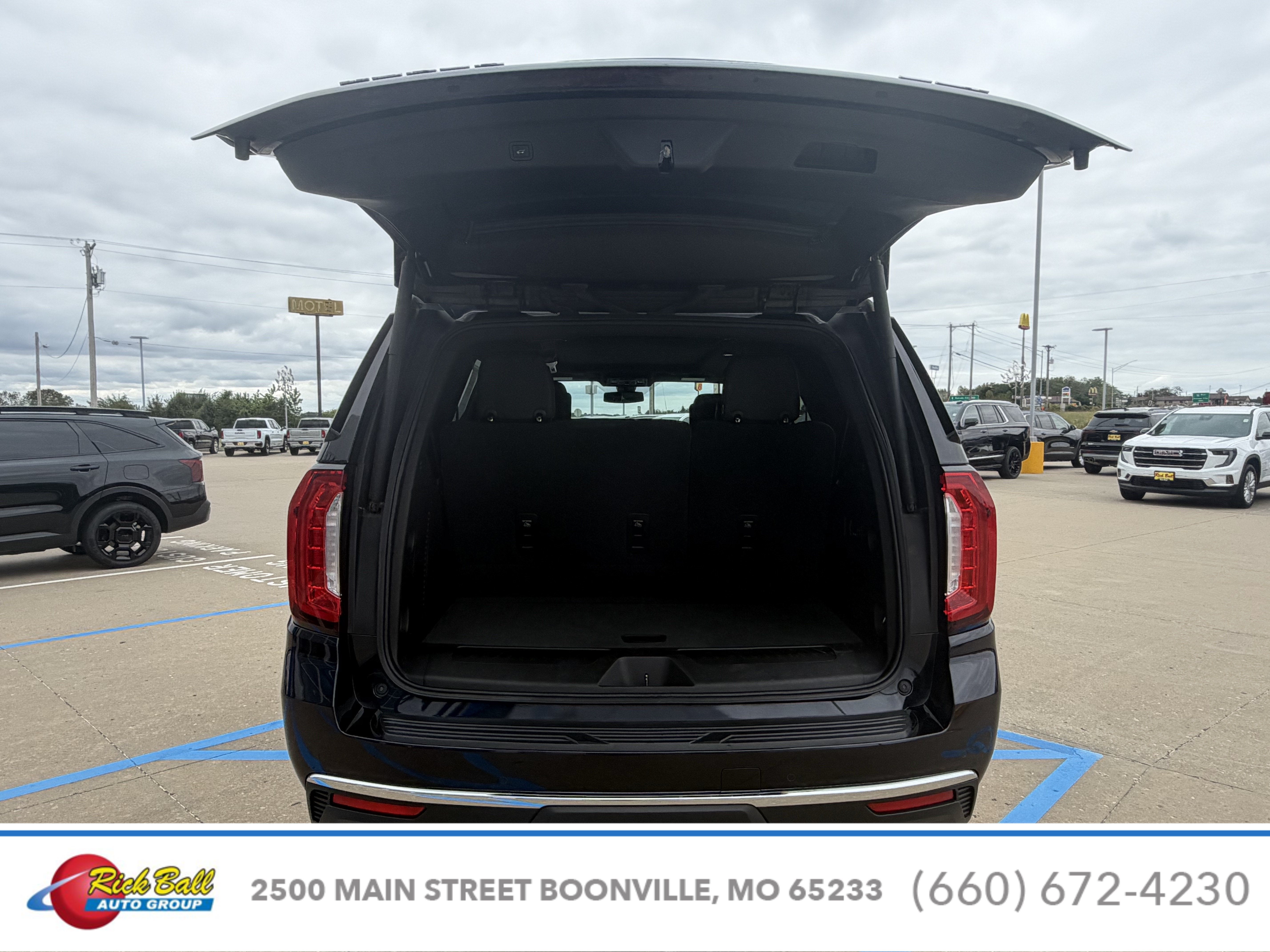2021 GMC Yukon SLT