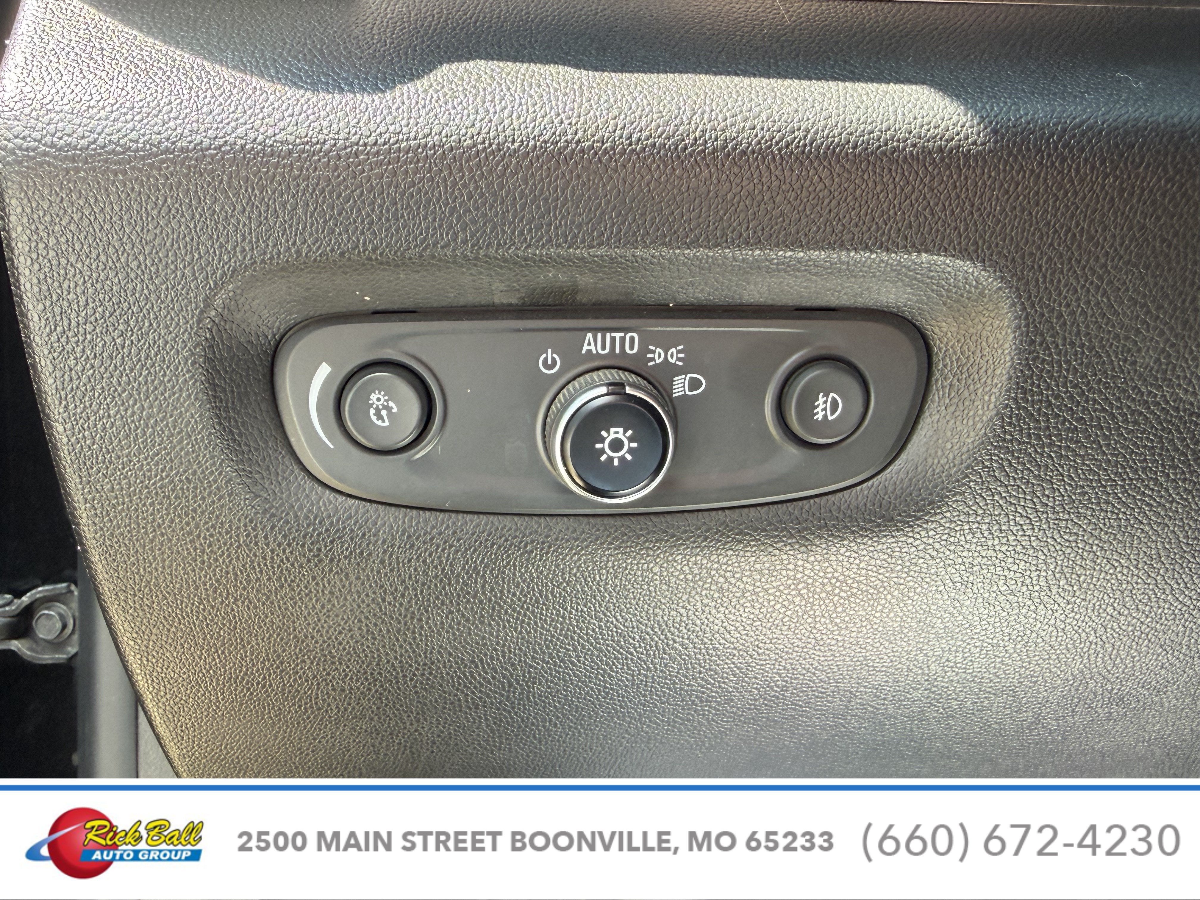 2020 Chevrolet Traverse LT Cloth
