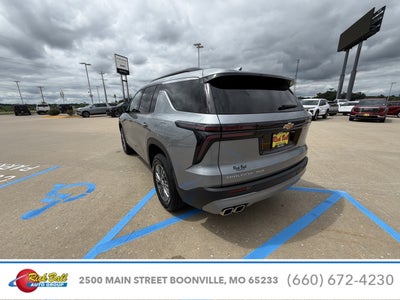 2025 Chevrolet Traverse LT