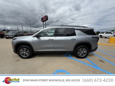 2025 Chevrolet Traverse LT
