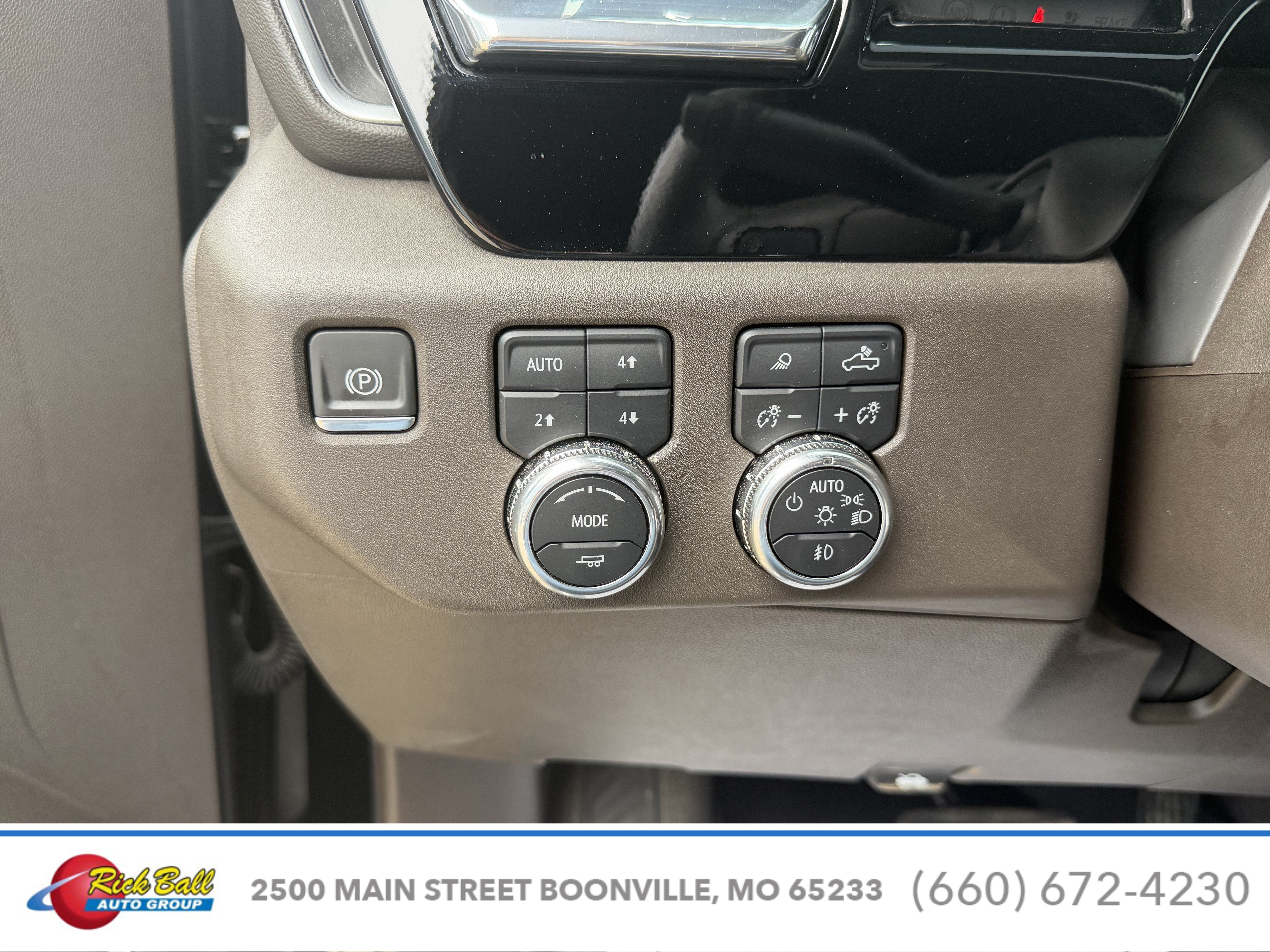 2024 GMC Sierra 3500HD SLT - Photo 13