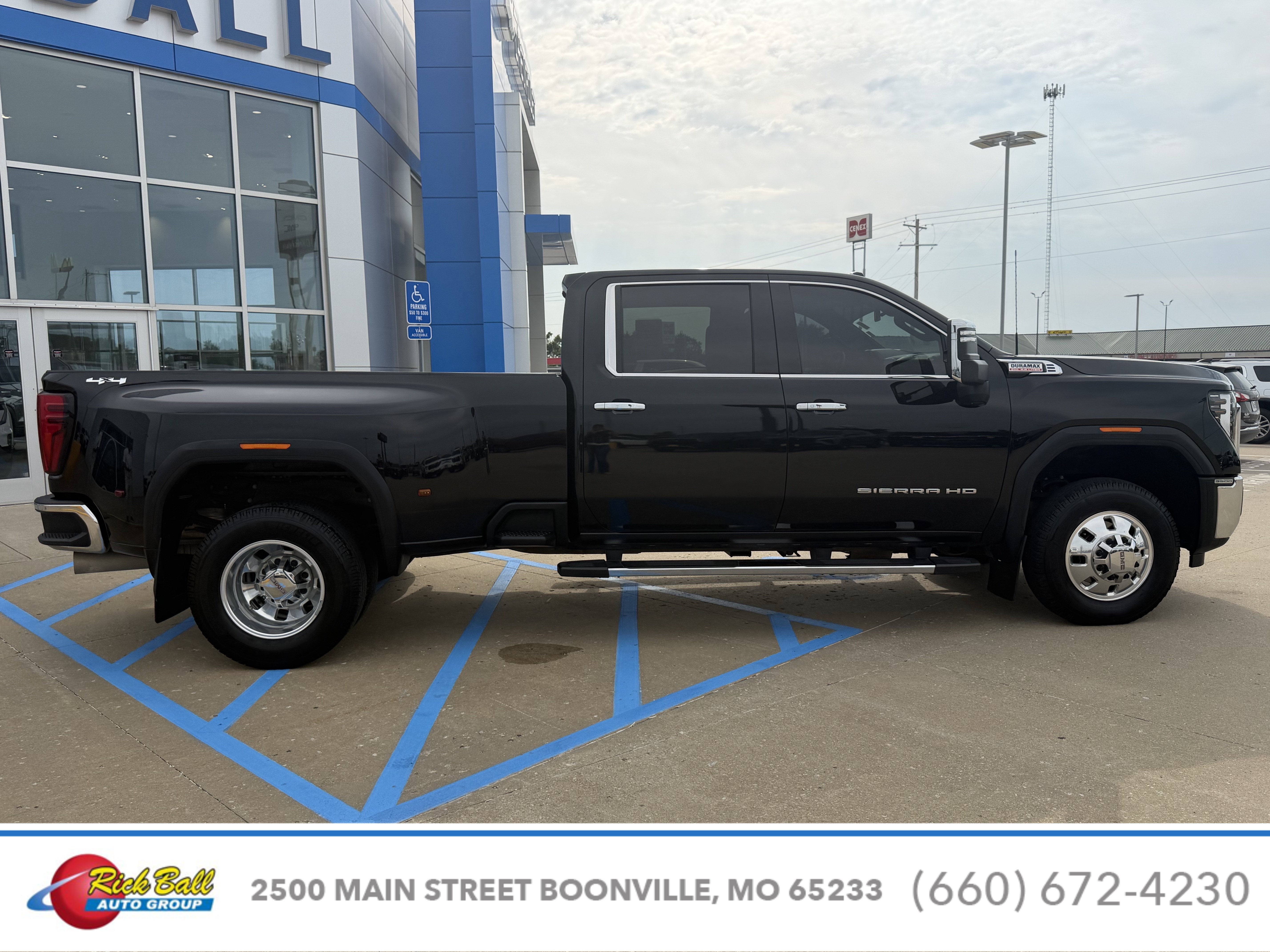 2024 GMC Sierra 3500HD SLT - Photo 6