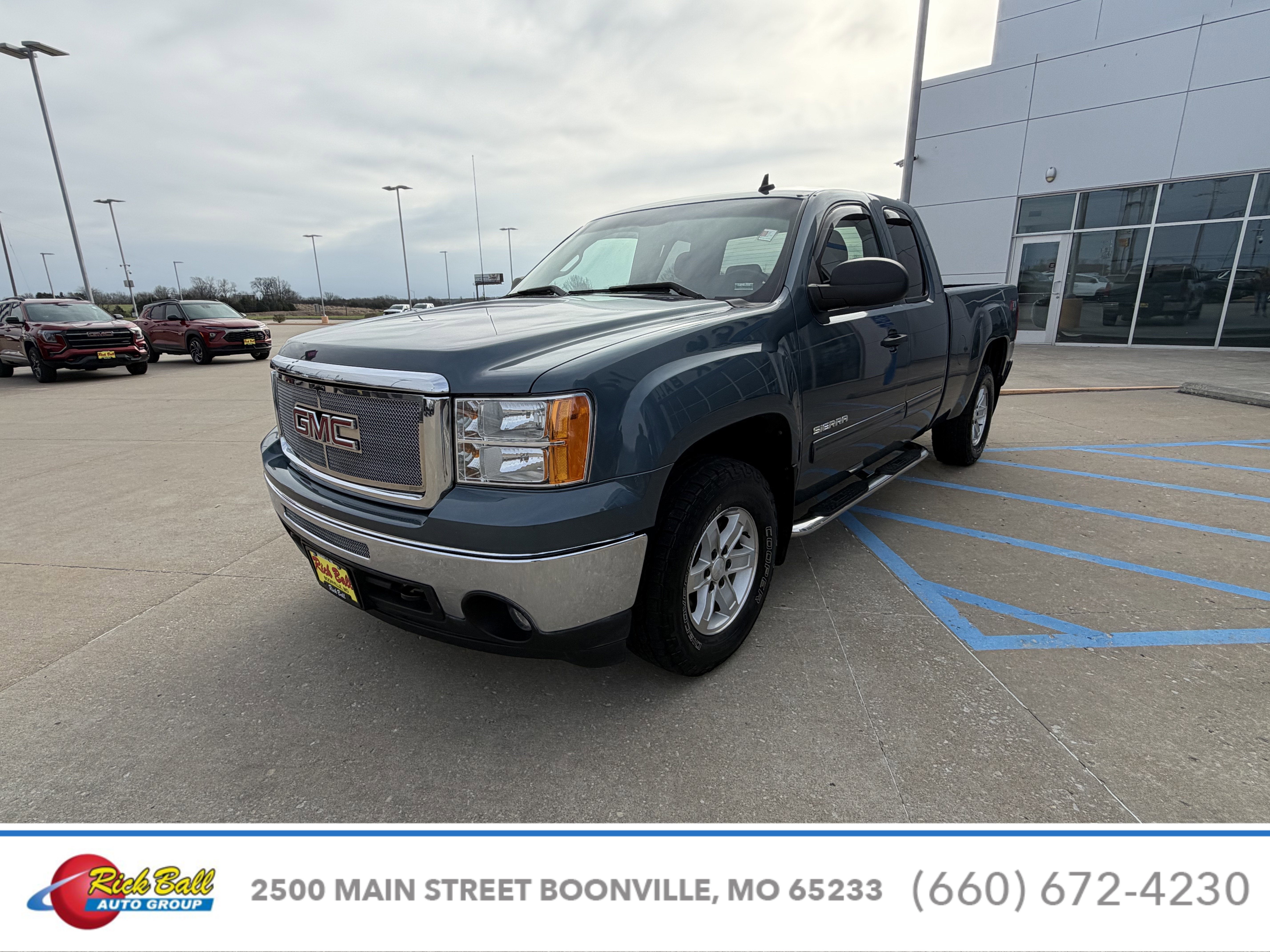 Used 2010 GMC Sierra 1500 SLE with VIN 1GTSKVE34AZ206356 for sale in Kansas City