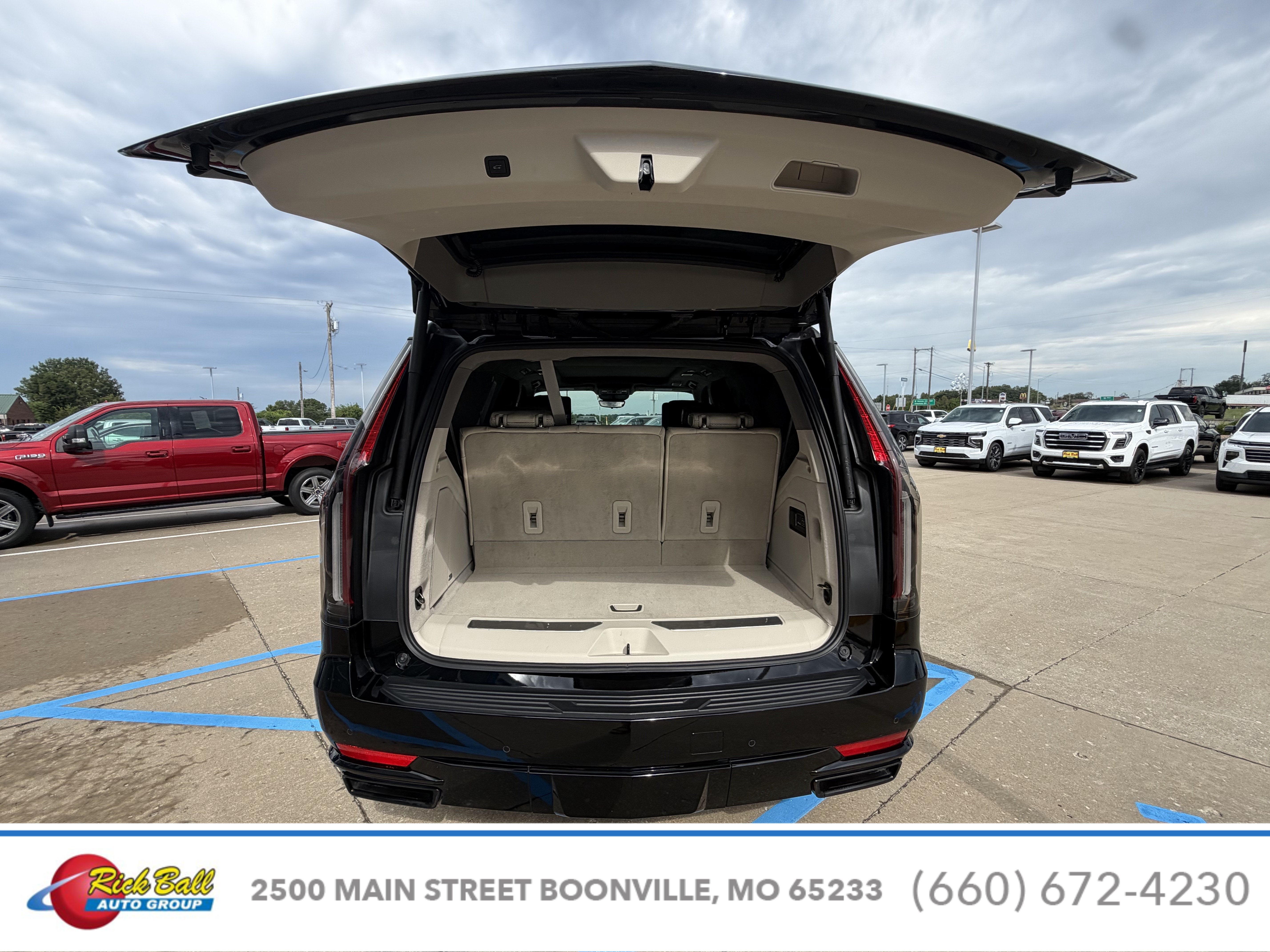 2024 Cadillac Escalade Sport Platinum