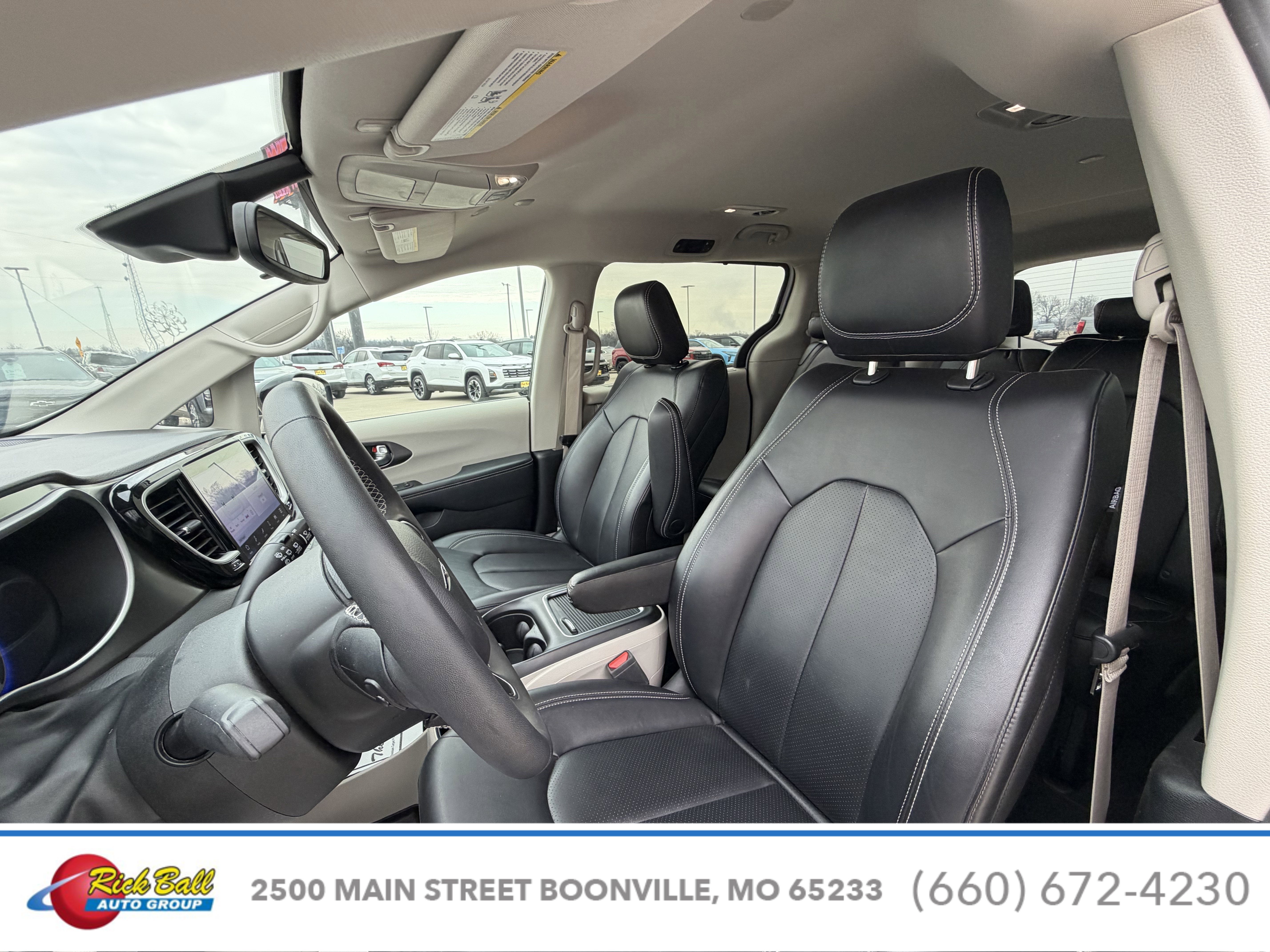 2024 Chrysler Pacifica Touring L