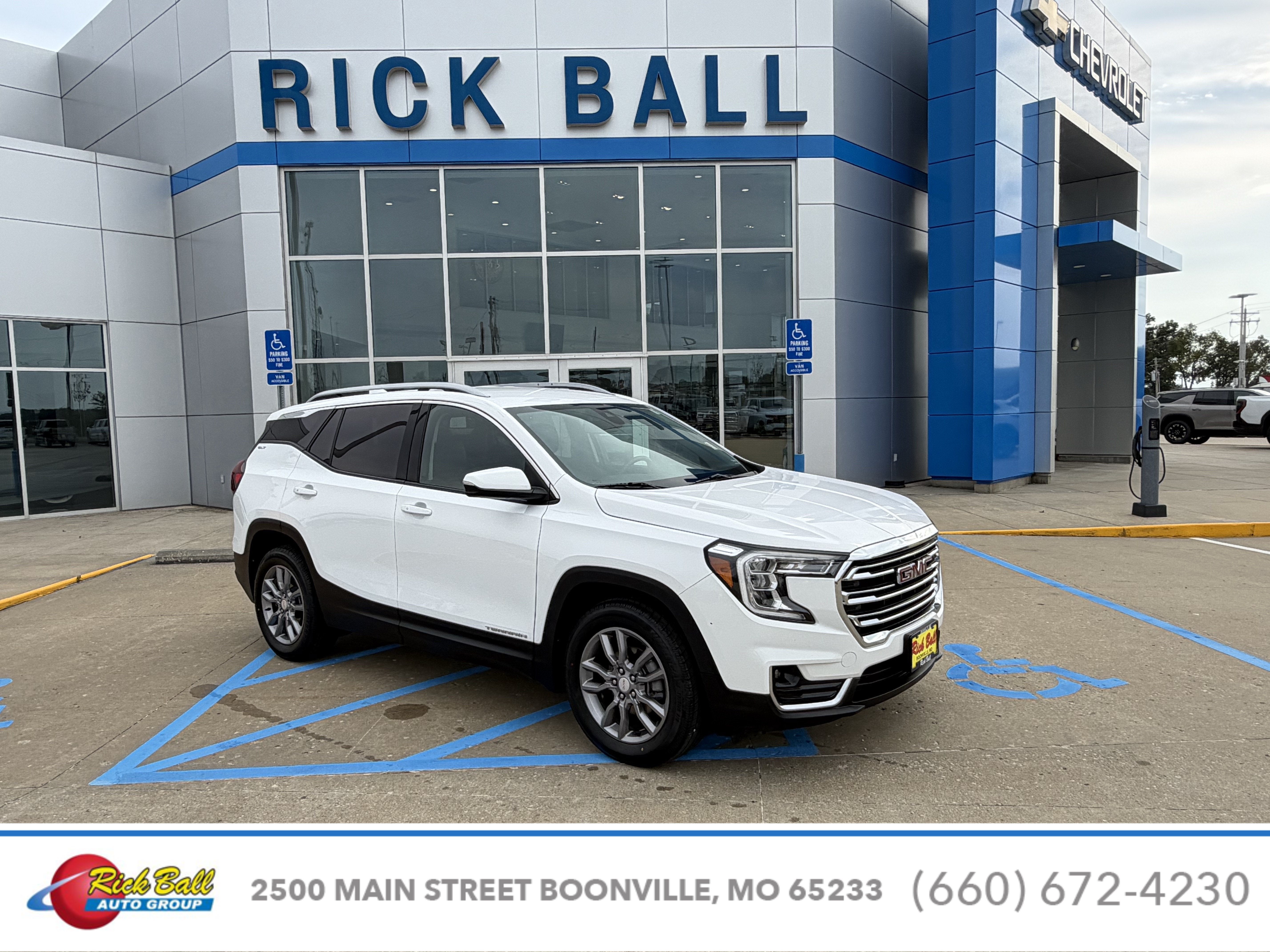 2024 GMC Terrain SLT