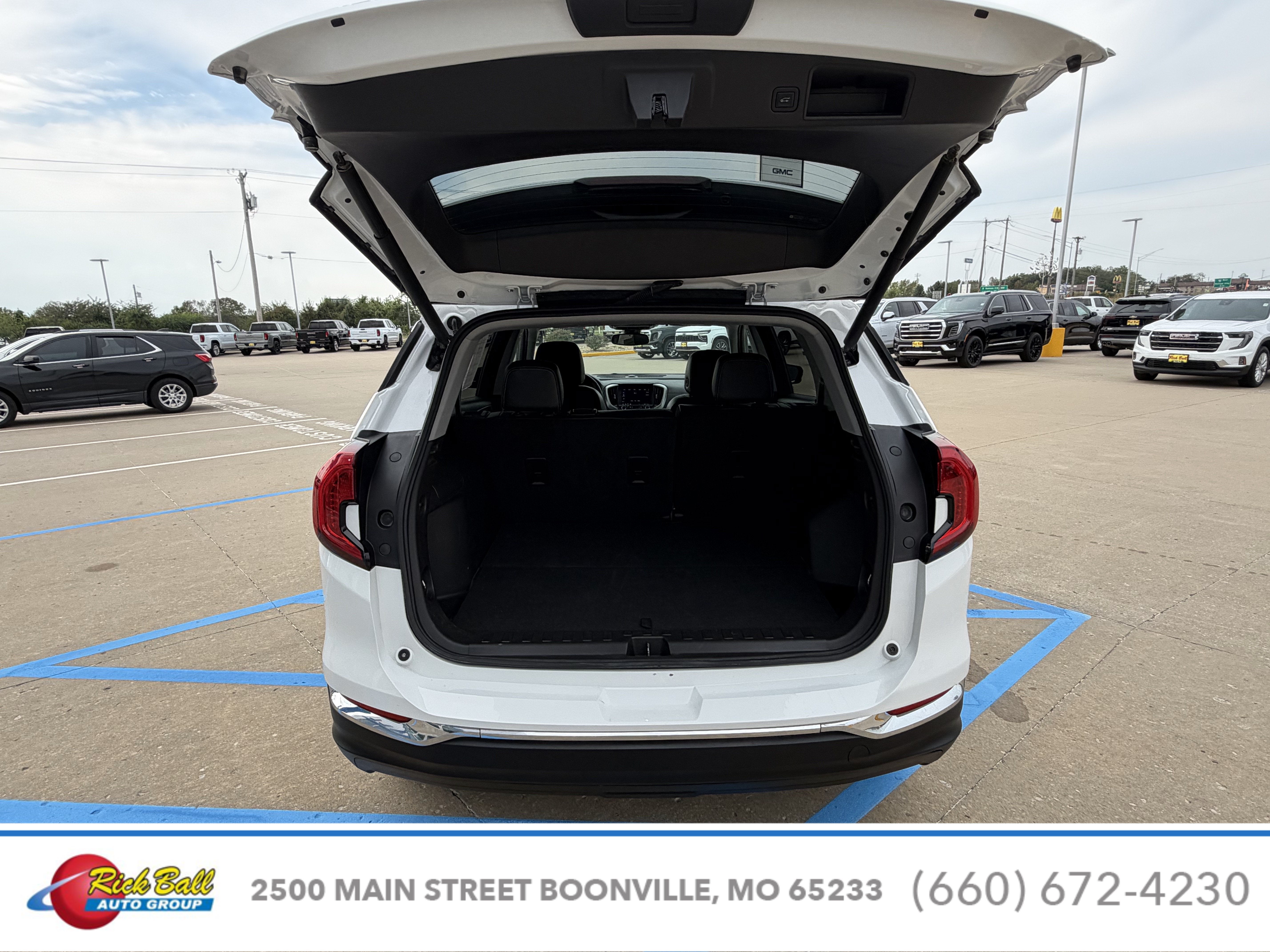2024 GMC Terrain SLT