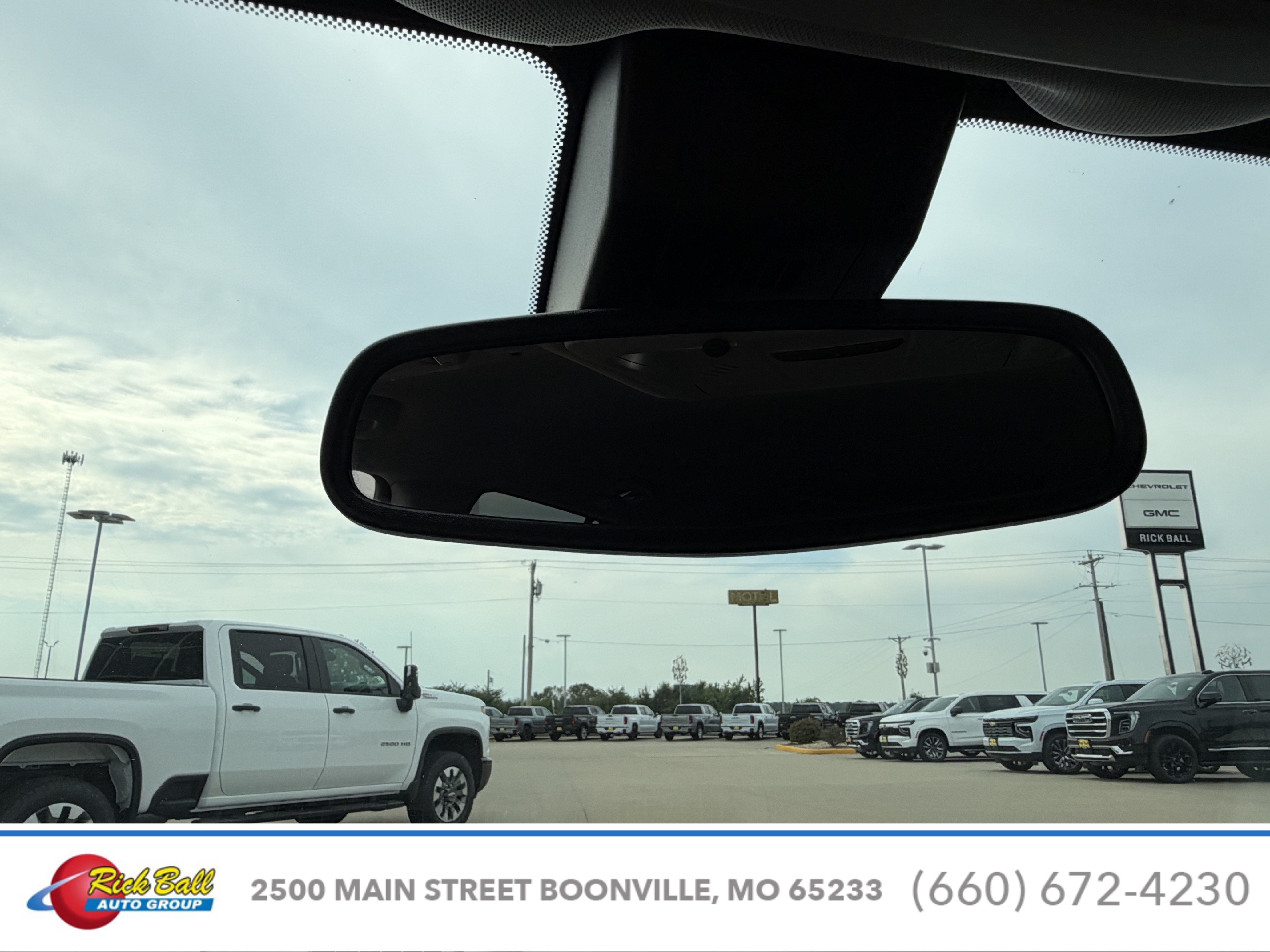 2024 GMC Terrain SLT - Photo 26