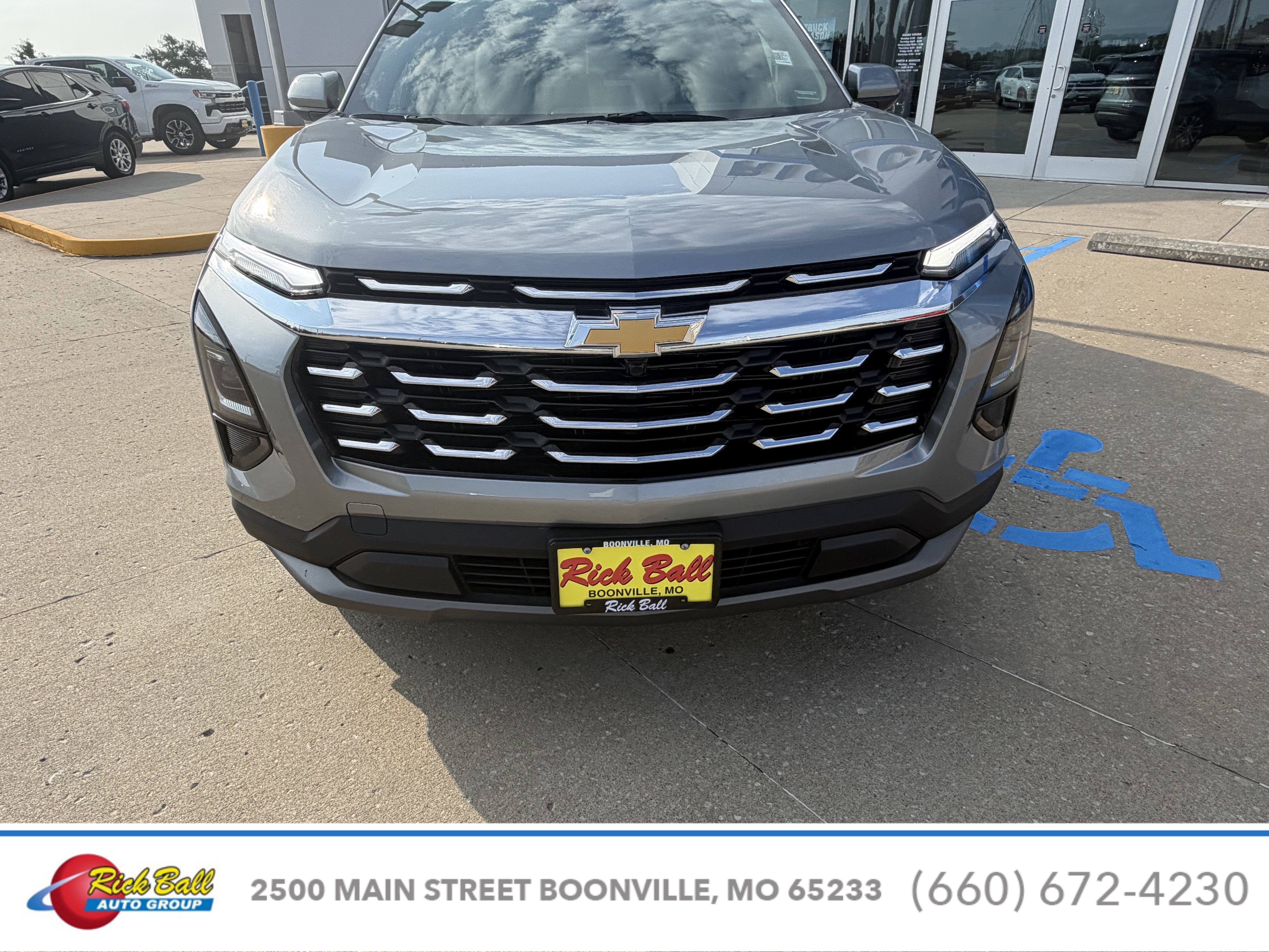 Used 2026 Chevrolet Equinox LT with VIN 3GNAXHEG9TL209238 for sale in Kansas City