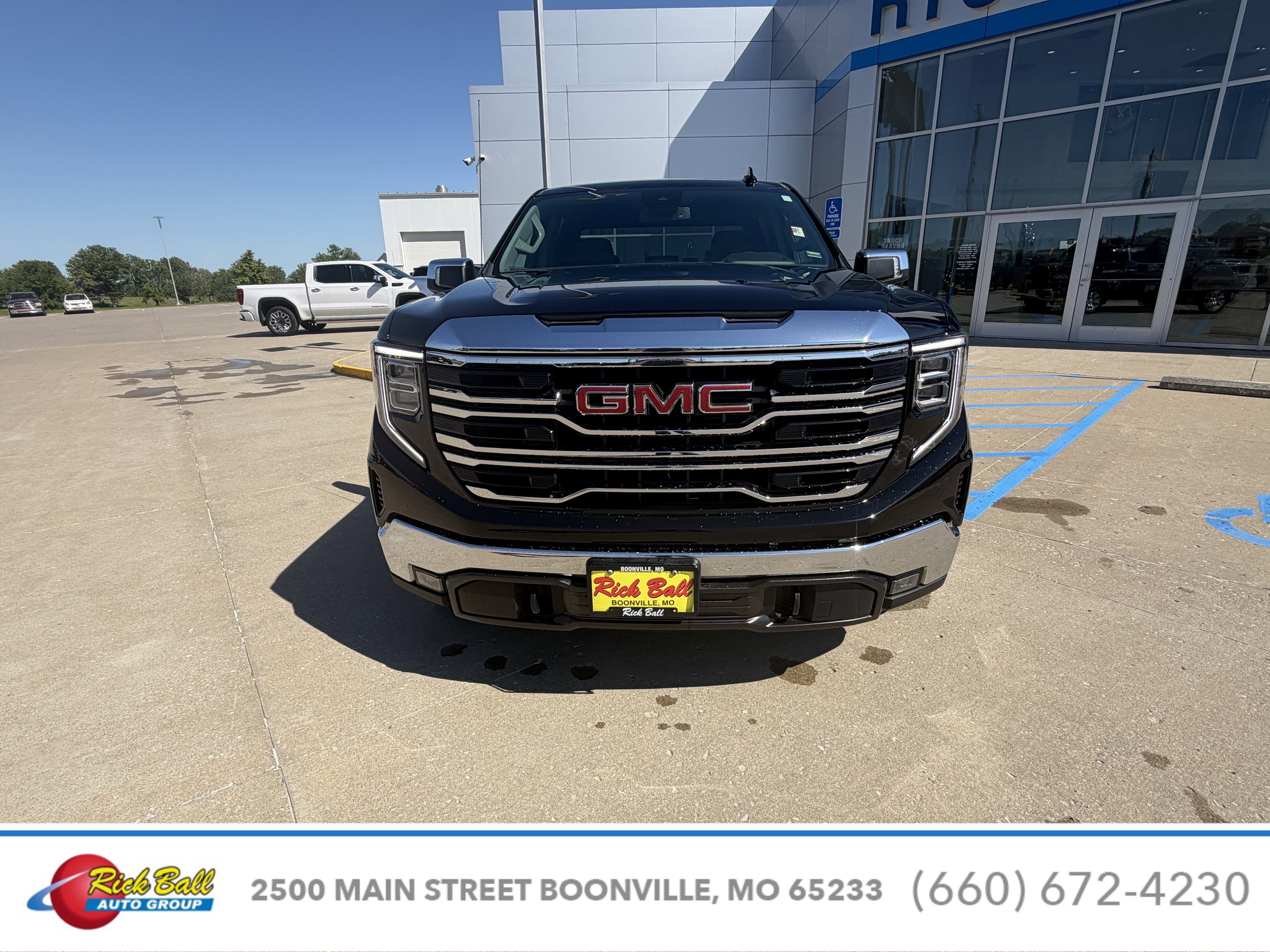 2025 GMC Sierra 1500 SLT