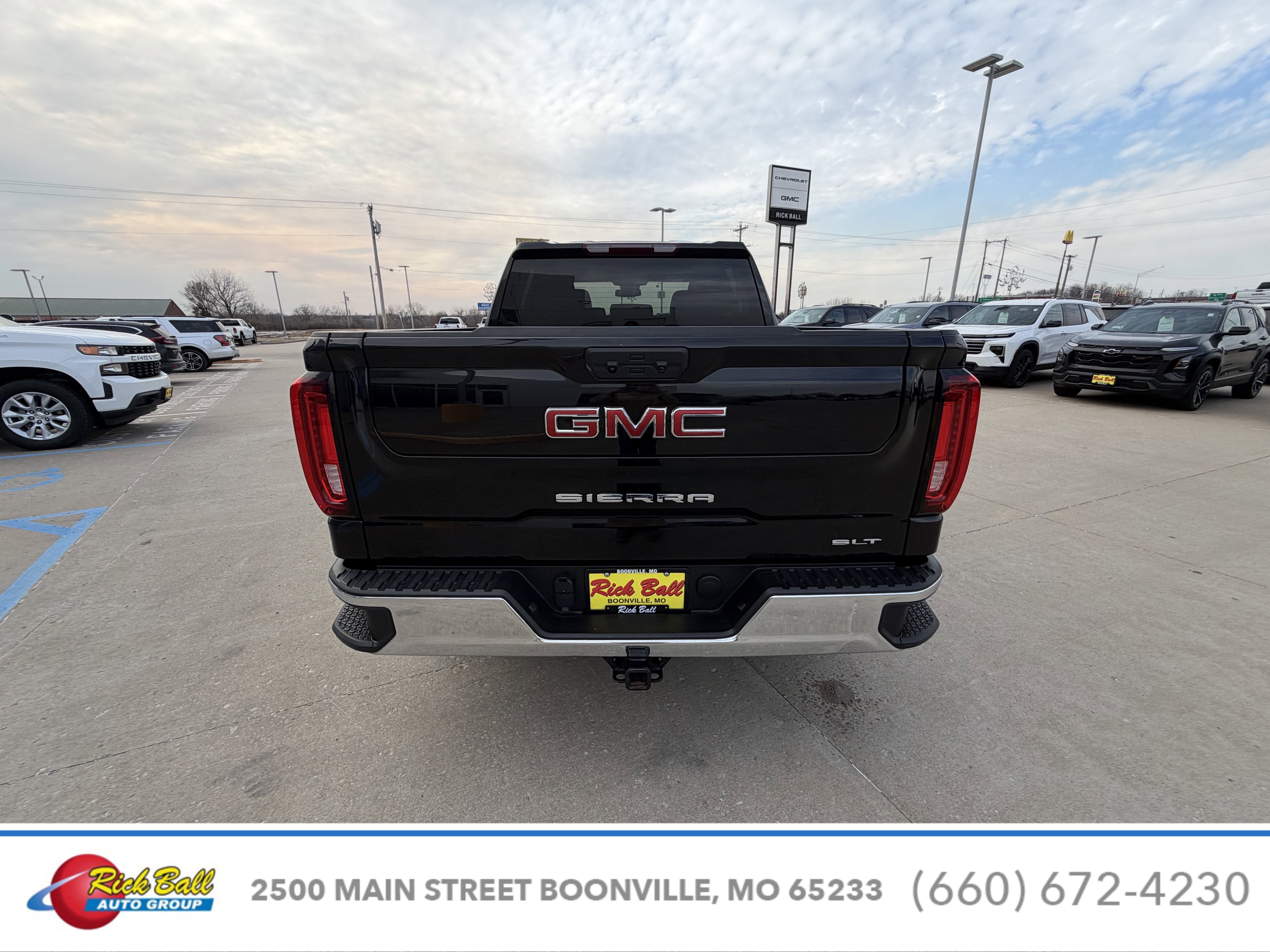 2025 GMC Sierra 1500 SLT