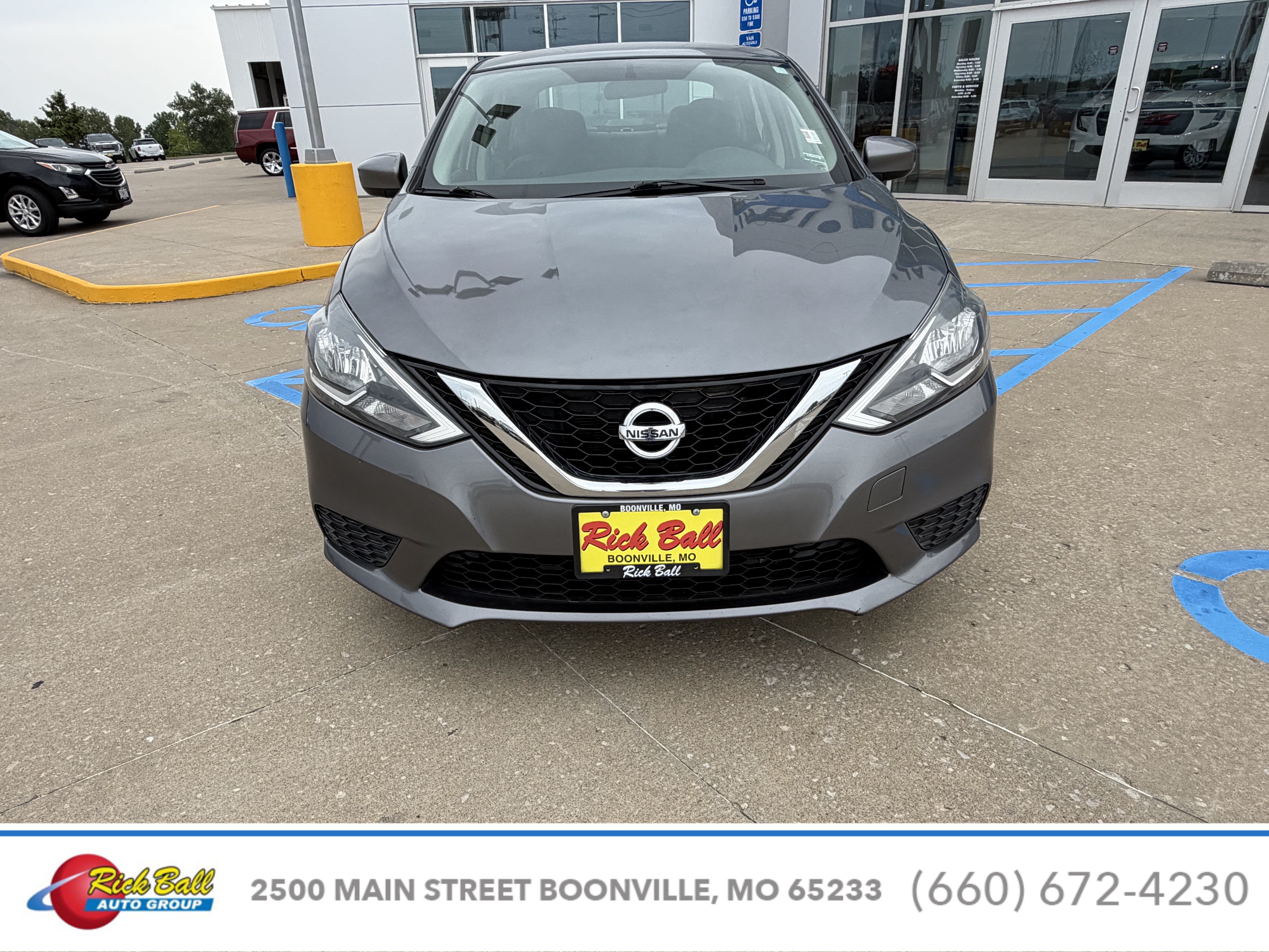 Used 2017 Nissan Sentra SV with VIN 3N1AB7APXHY265984 for sale in Kansas City