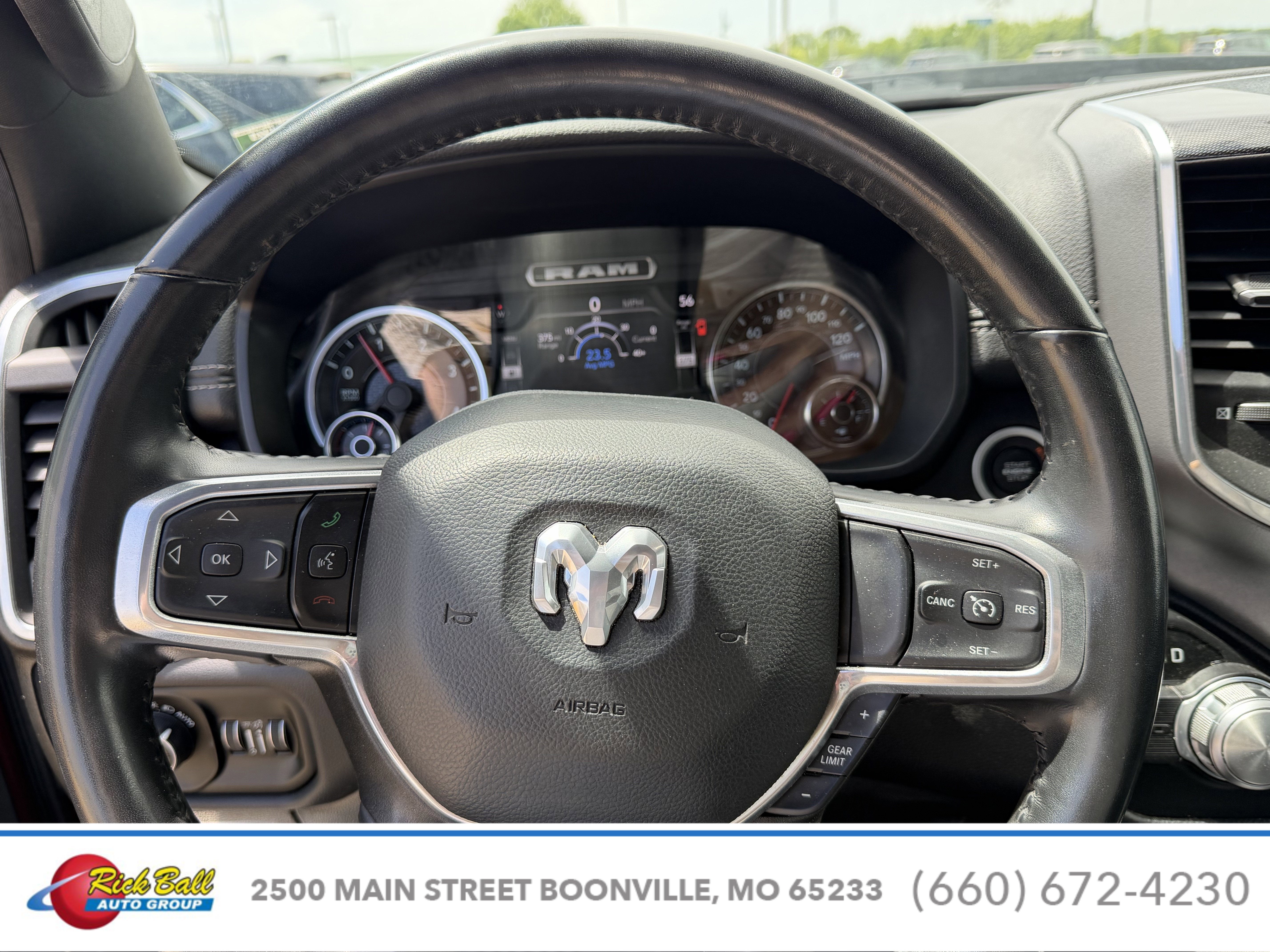 2022 RAM 1500 Laramie Crew Cab 4x2 5'7" Box