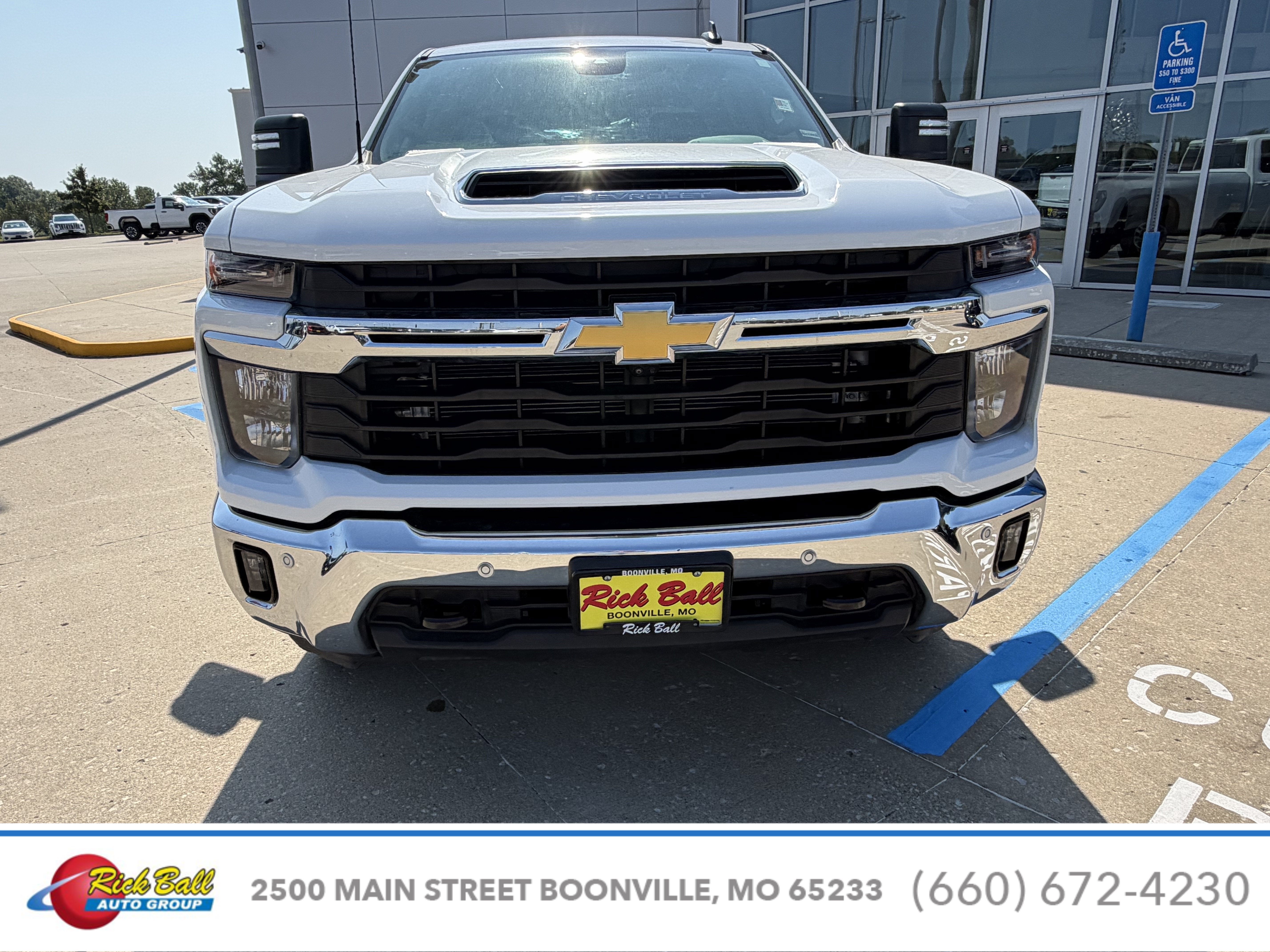Used 2025 Chevrolet Silverado 2500HD LT with VIN 1GC1KNEY7SF354026 for sale in Kansas City