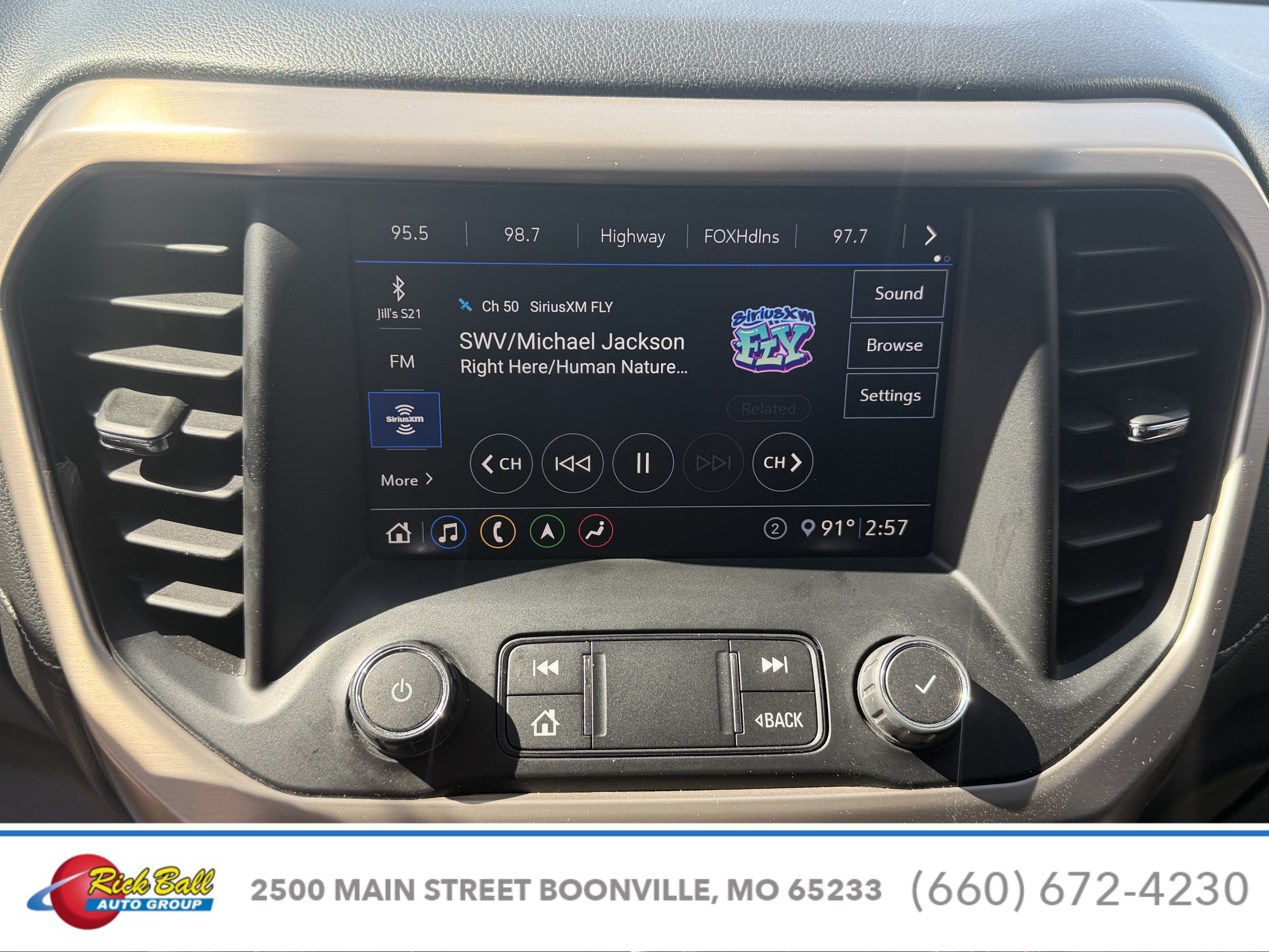 2020 GMC Acadia Denali