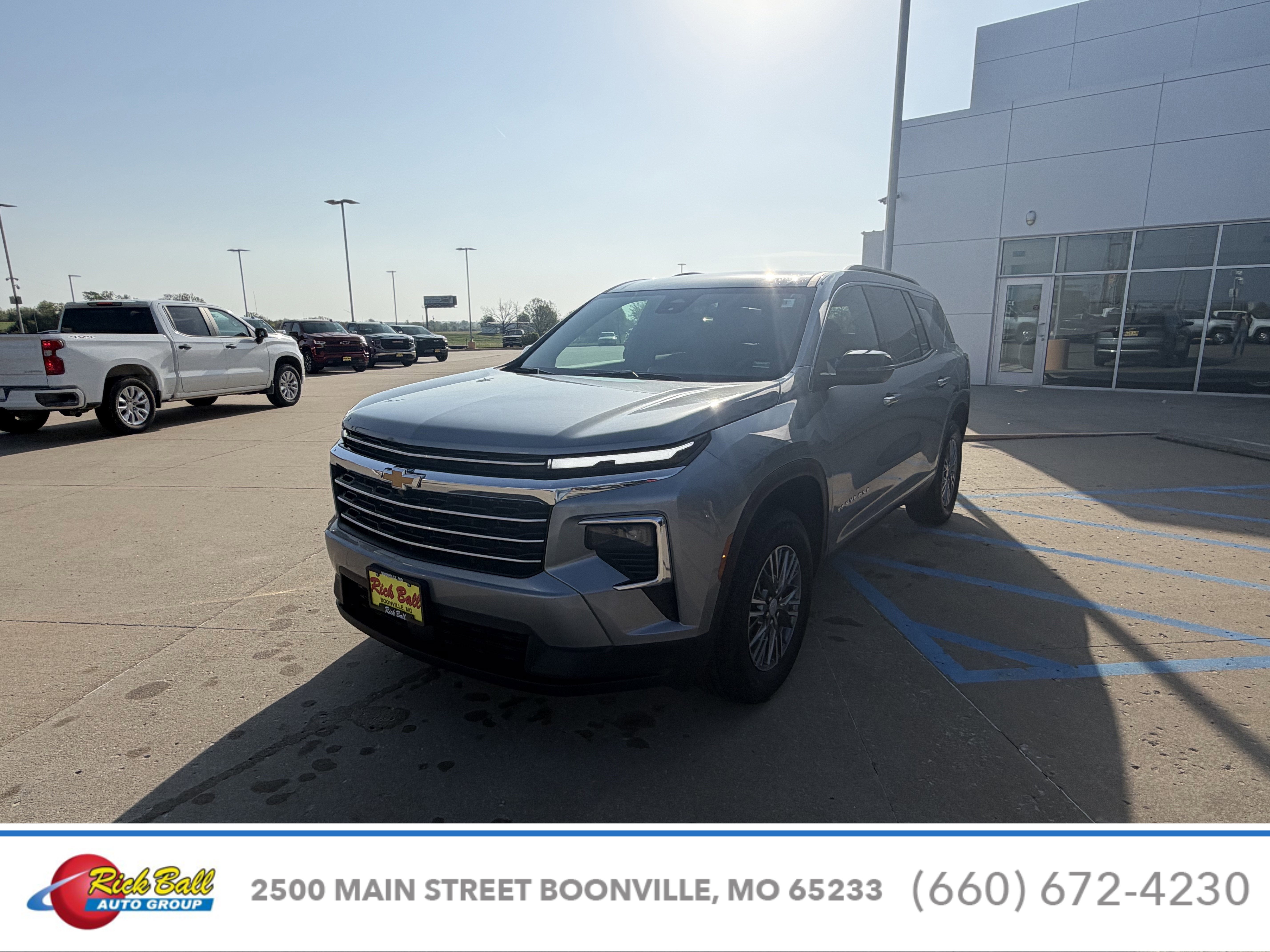 Used 2025 Chevrolet Traverse LT with VIN 1GNERGRS3SJ156949 for sale in Kansas City