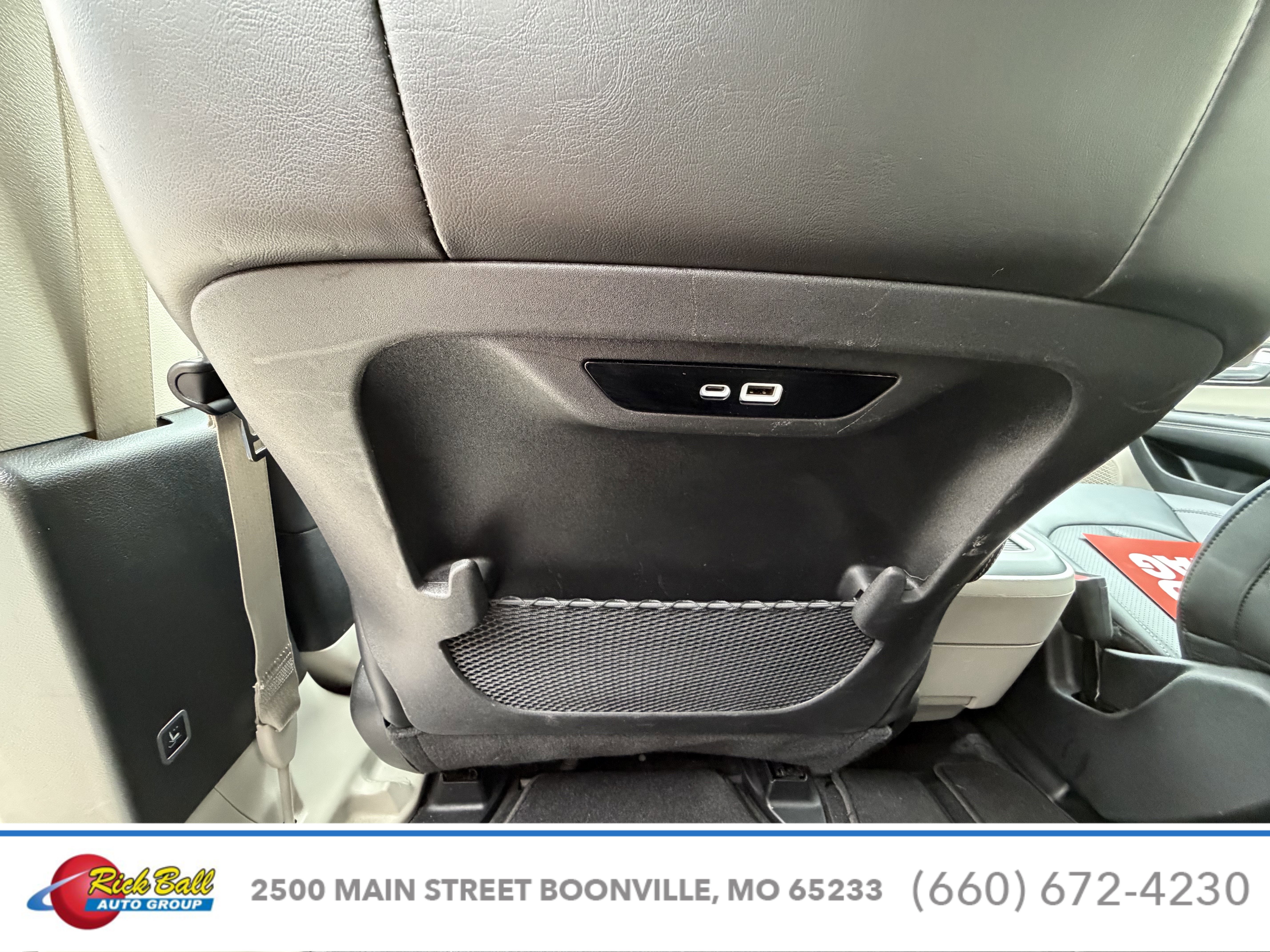 2024 Chrysler Pacifica Touring L - Photo 10