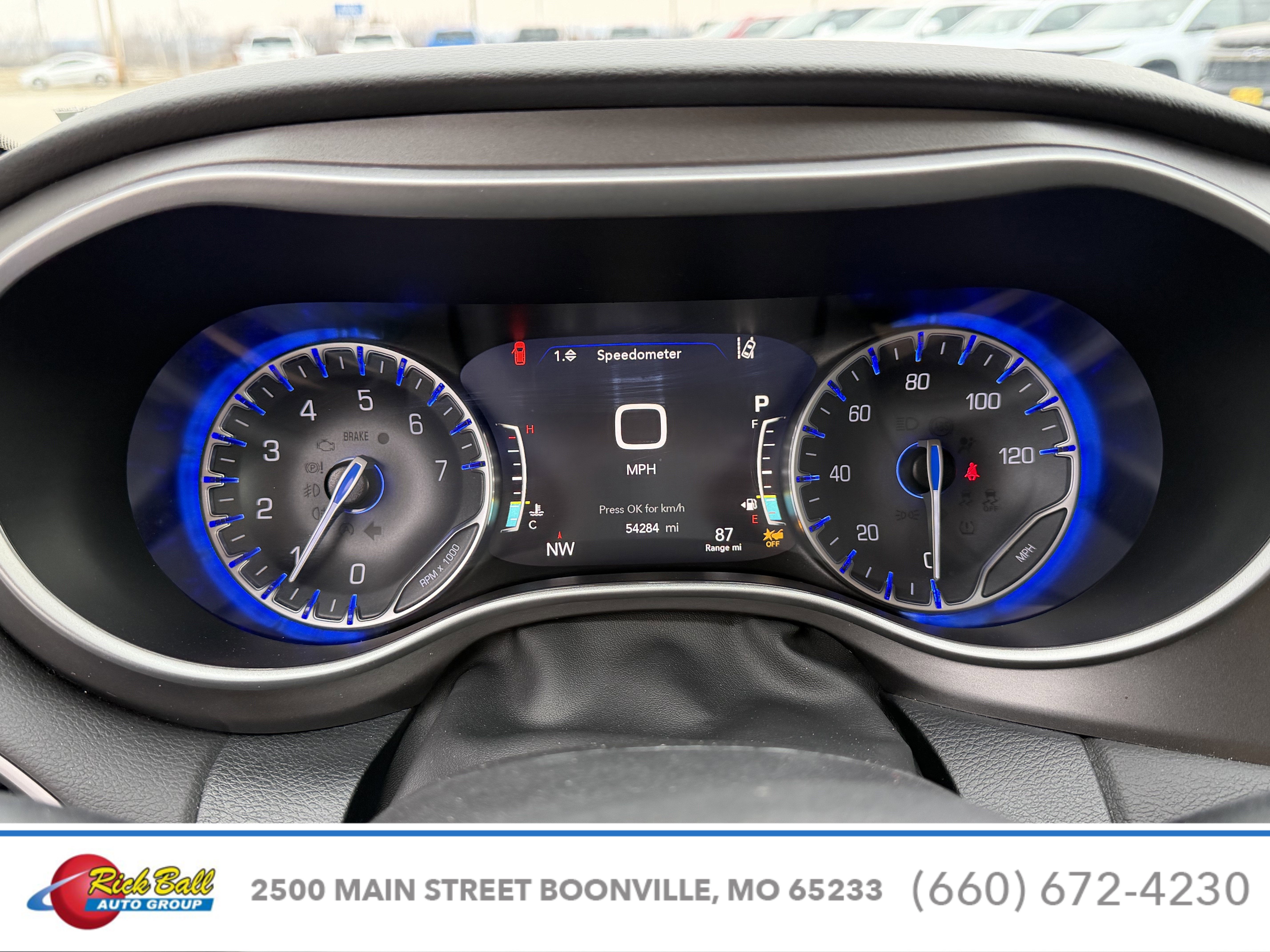 2024 Chrysler Pacifica Touring L - Photo 13