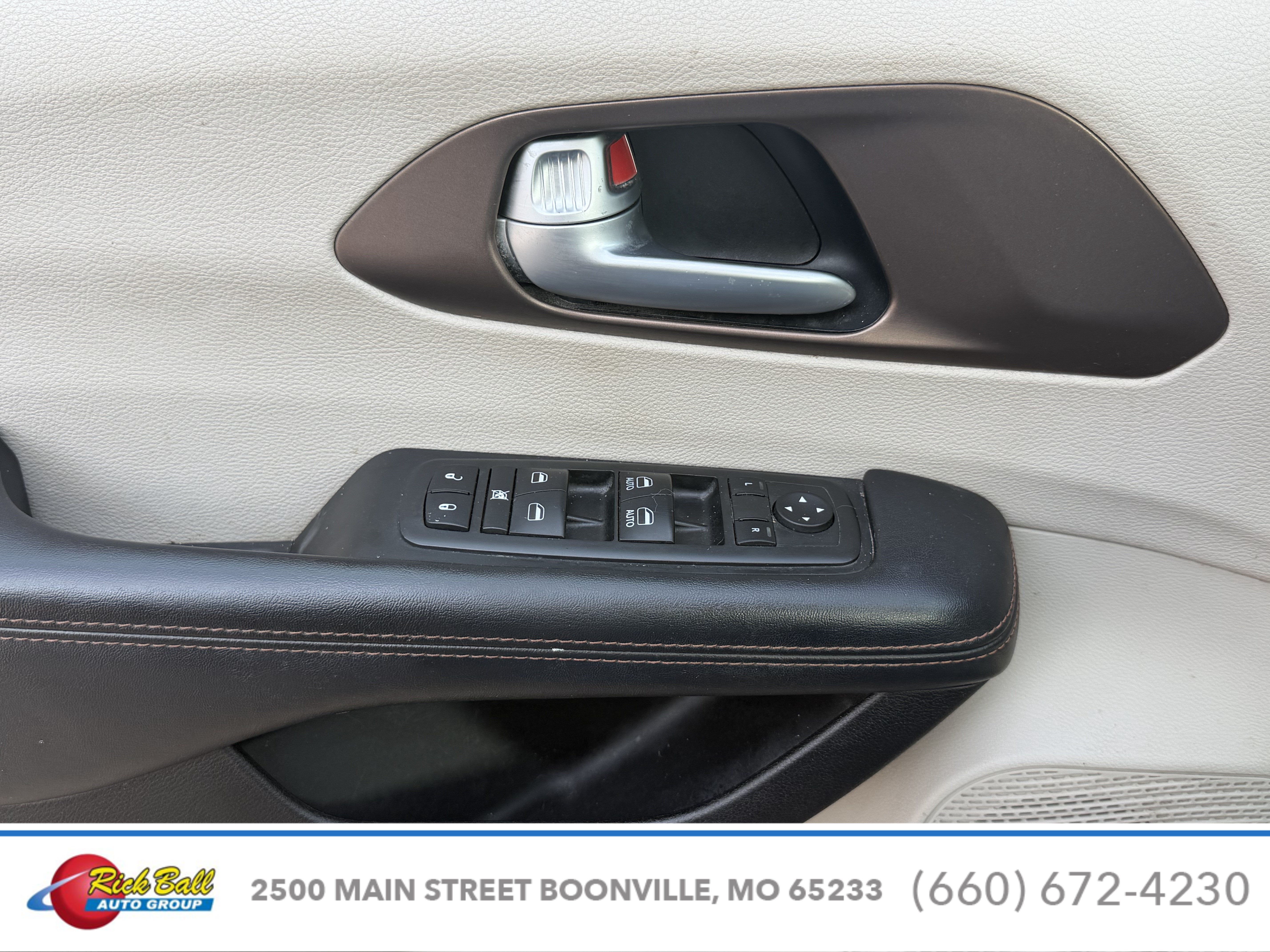 2017 Chrysler Pacifica Touring-L