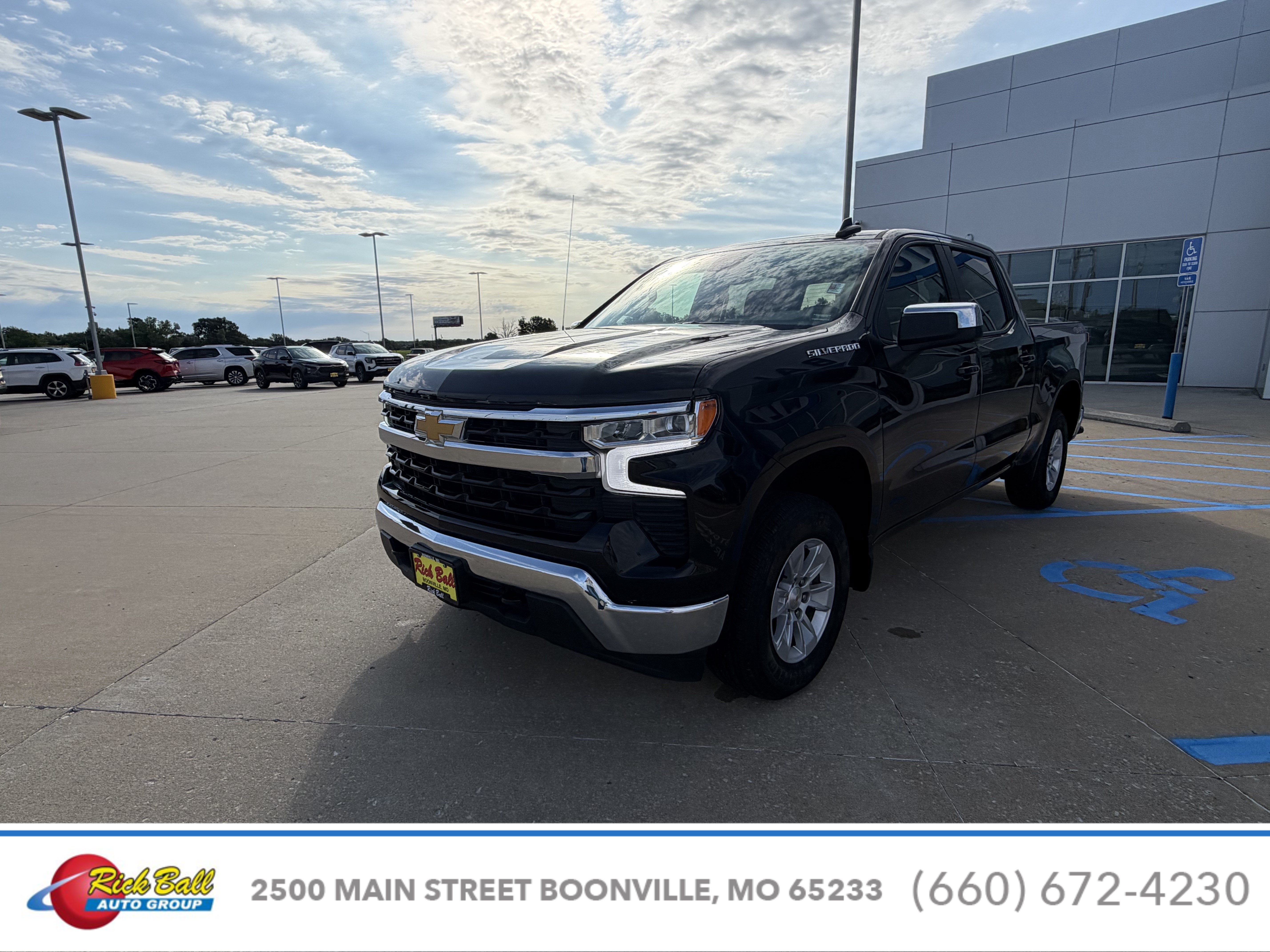Used 2025 Chevrolet Silverado 1500 LT with VIN 2GCUKDED0S1145819 for sale in Kansas City