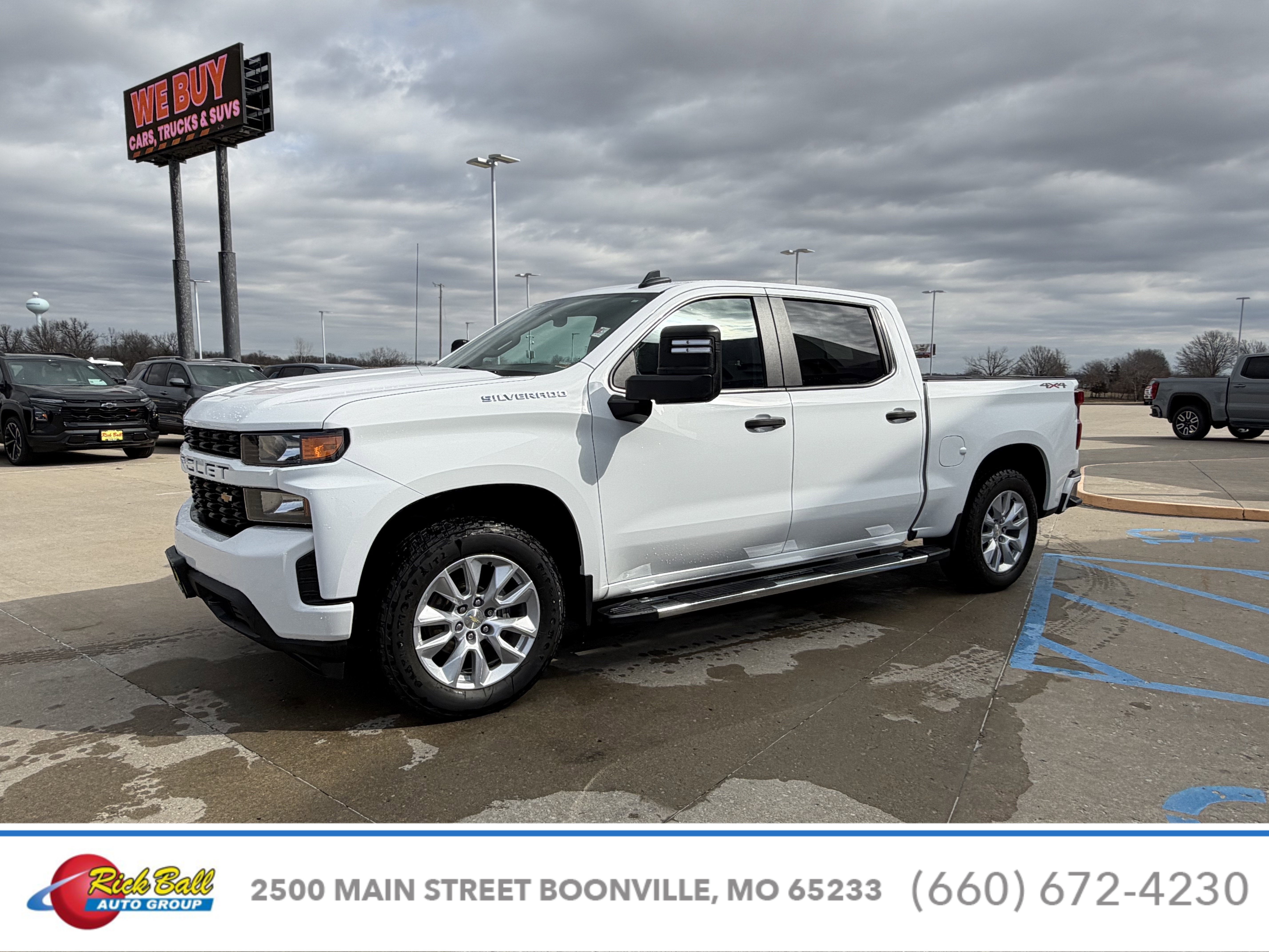 Used 2019 Chevrolet Silverado 1500 Custom with VIN 3GCUYBEF9KG701167 for sale in Kansas City