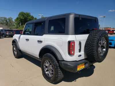 2023 Ford Bronco Base