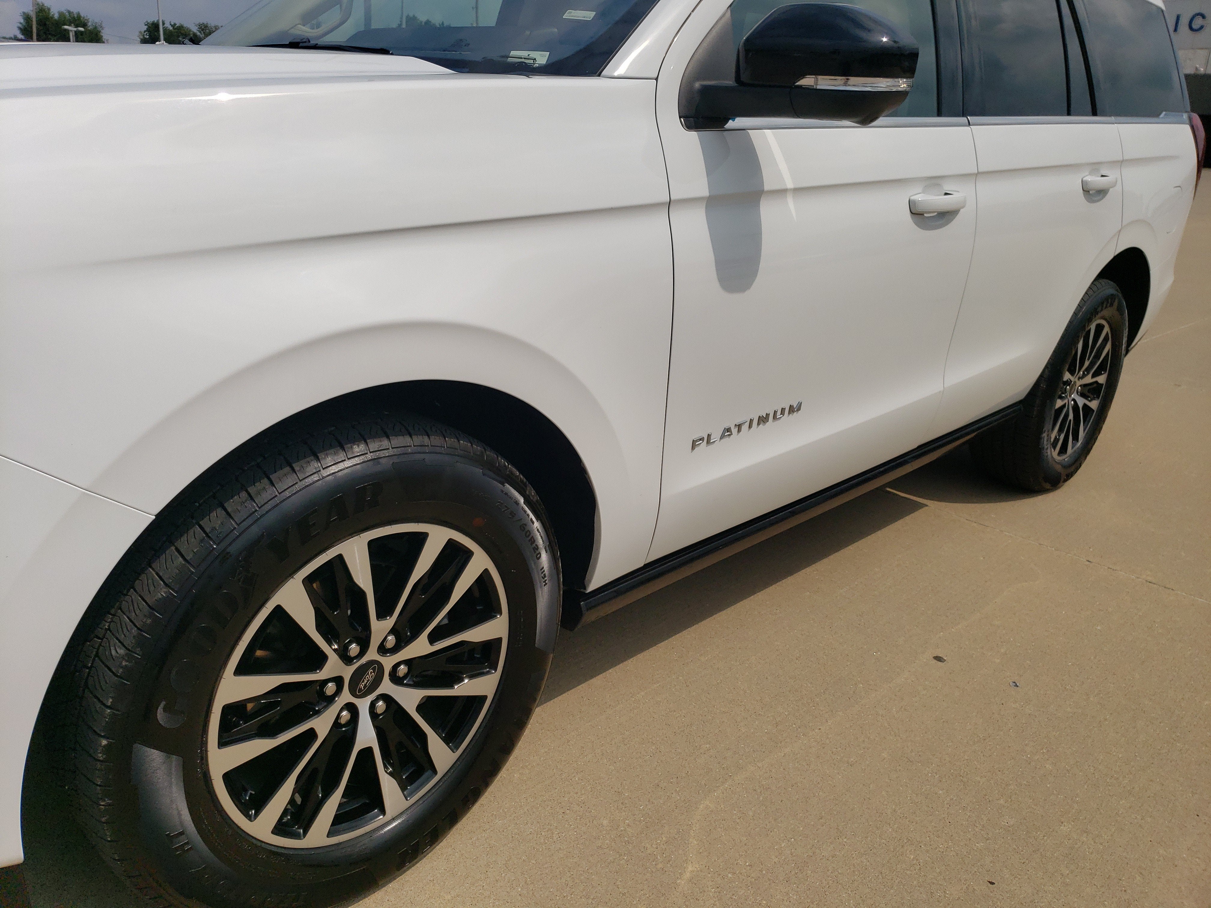 2025 Ford Expedition Platinum