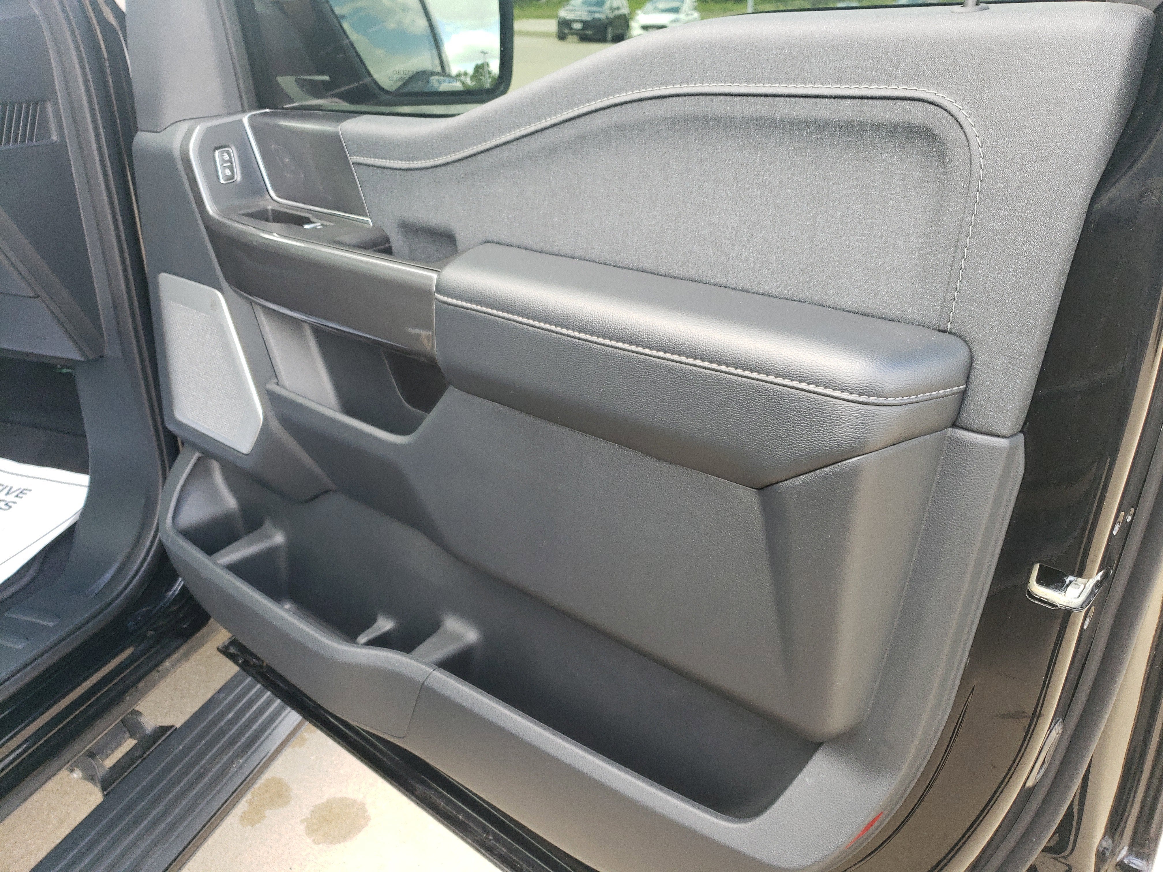 2023 Ford F-150 Base