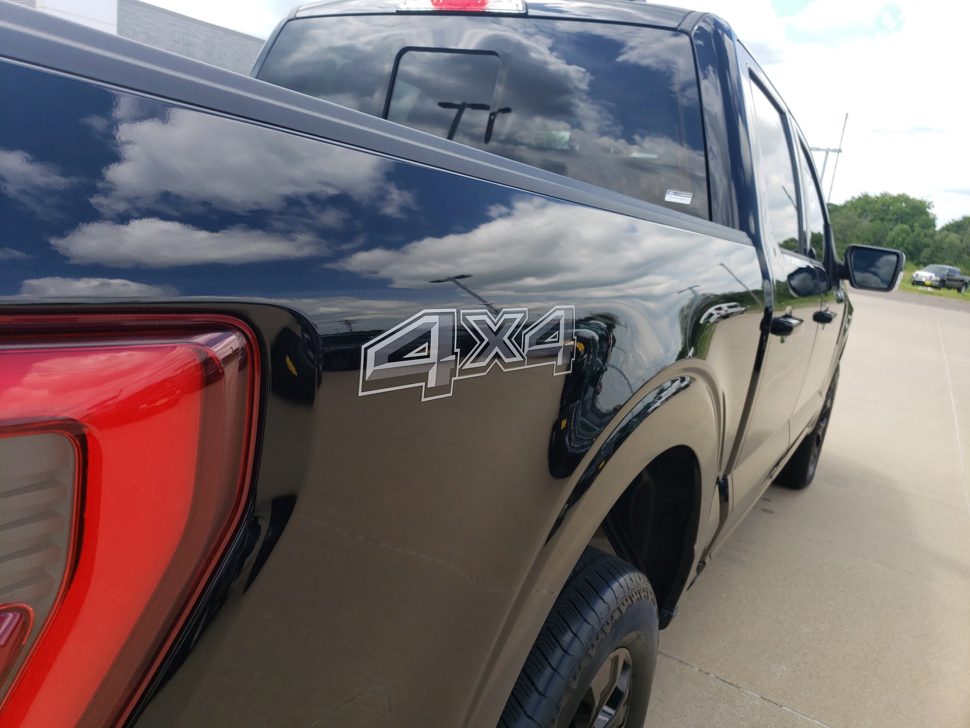 2023 Ford F-150 Base