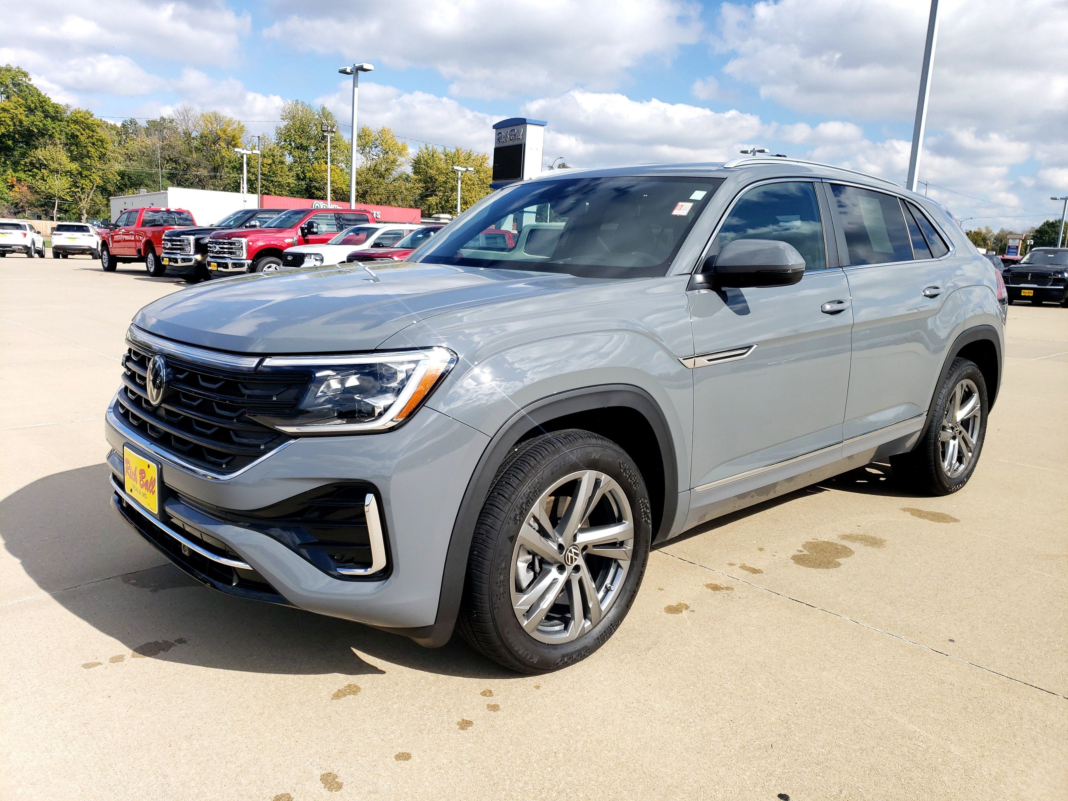 2024 Volkswagen Atlas Cross Sport 2.0T SEL R-Line