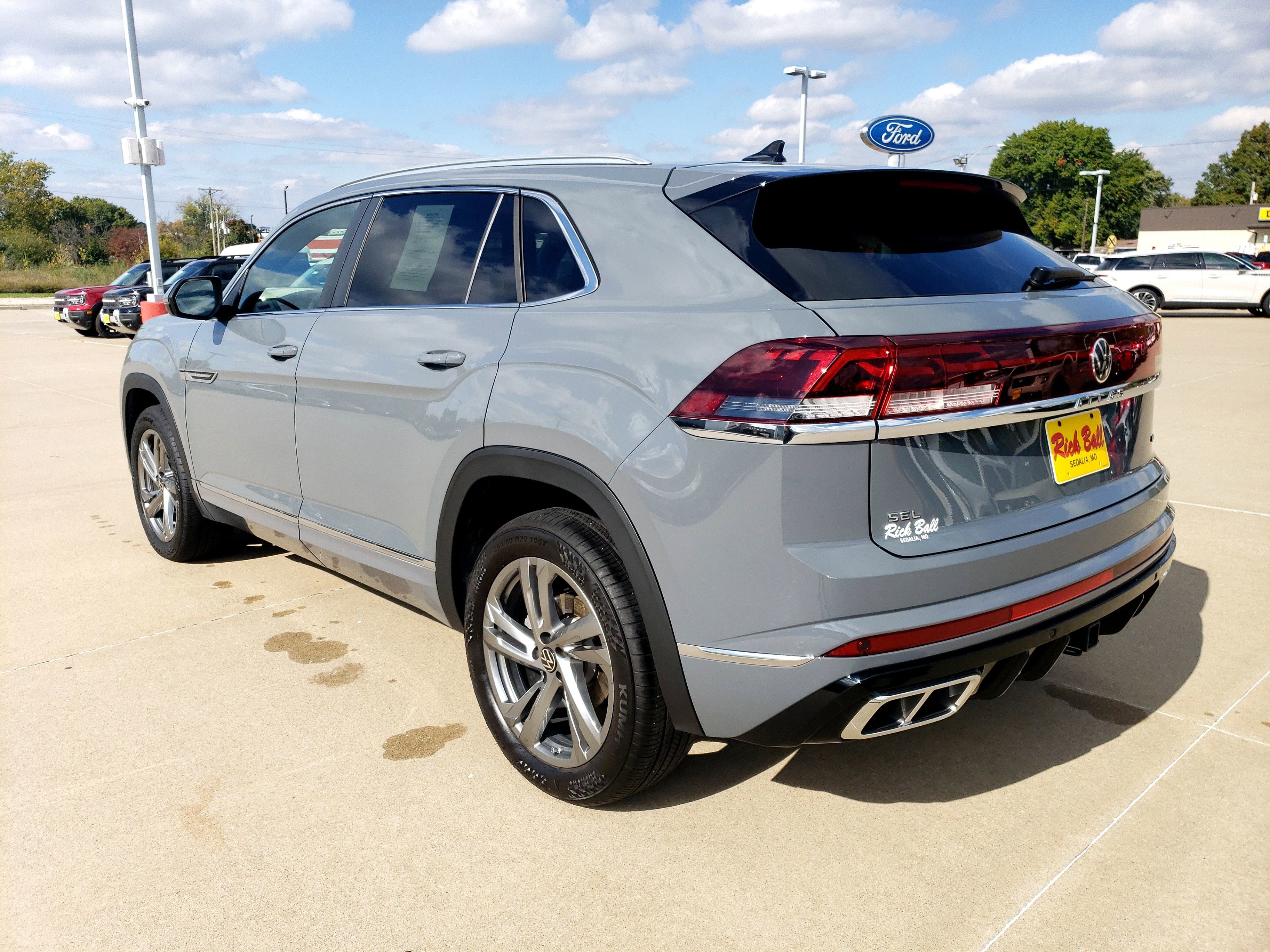 2024 Volkswagen Atlas Cross Sport 2.0T SEL R-Line