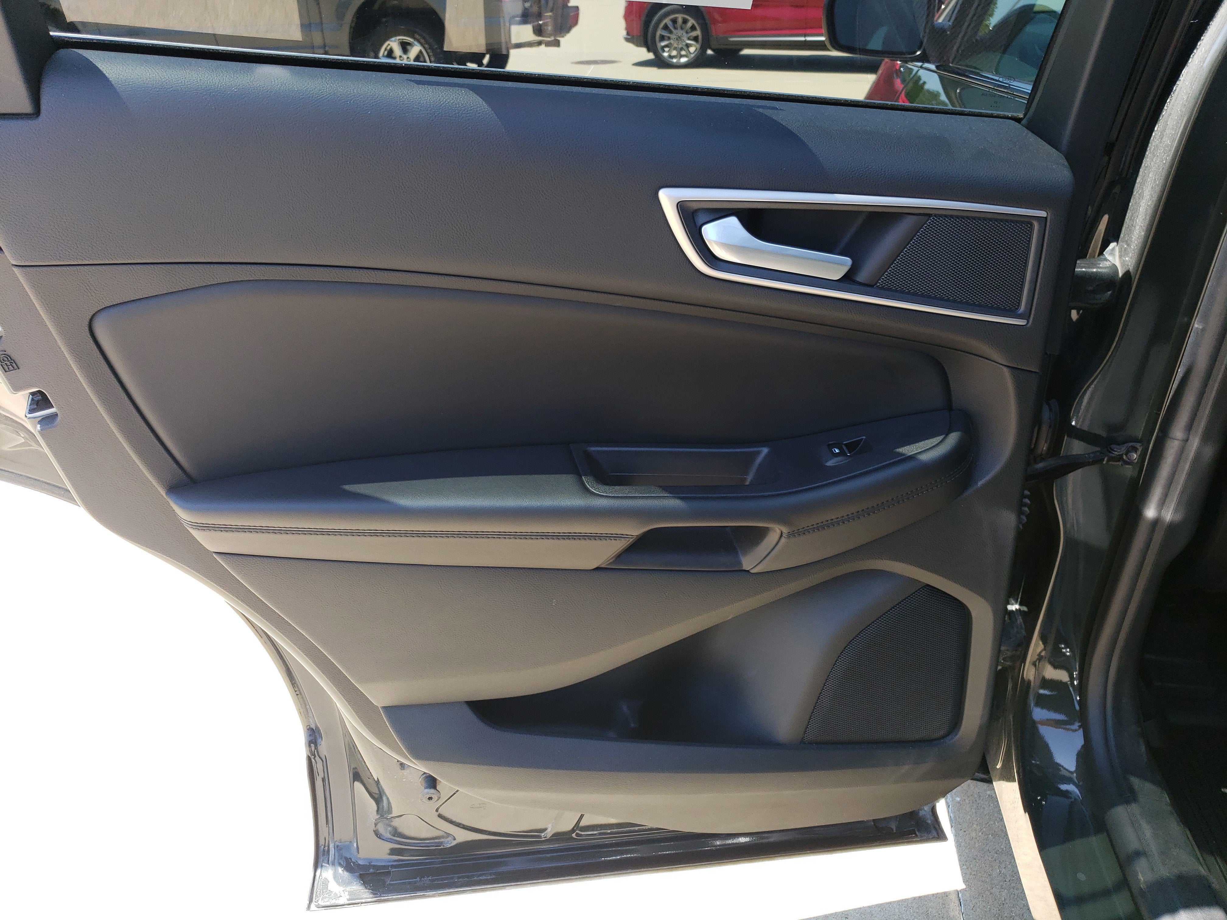2023 Ford Edge Base