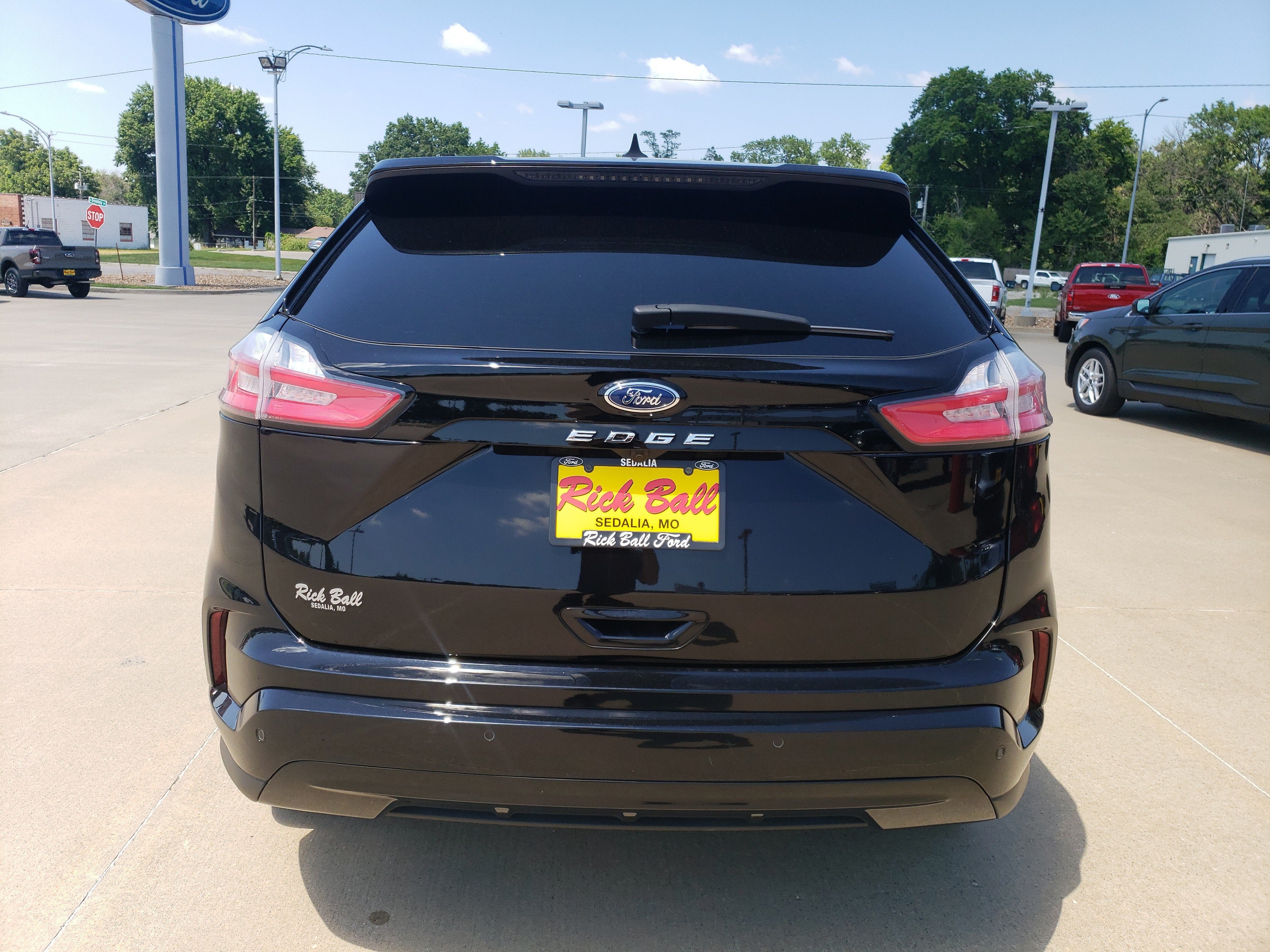 2024 Ford Edge Base