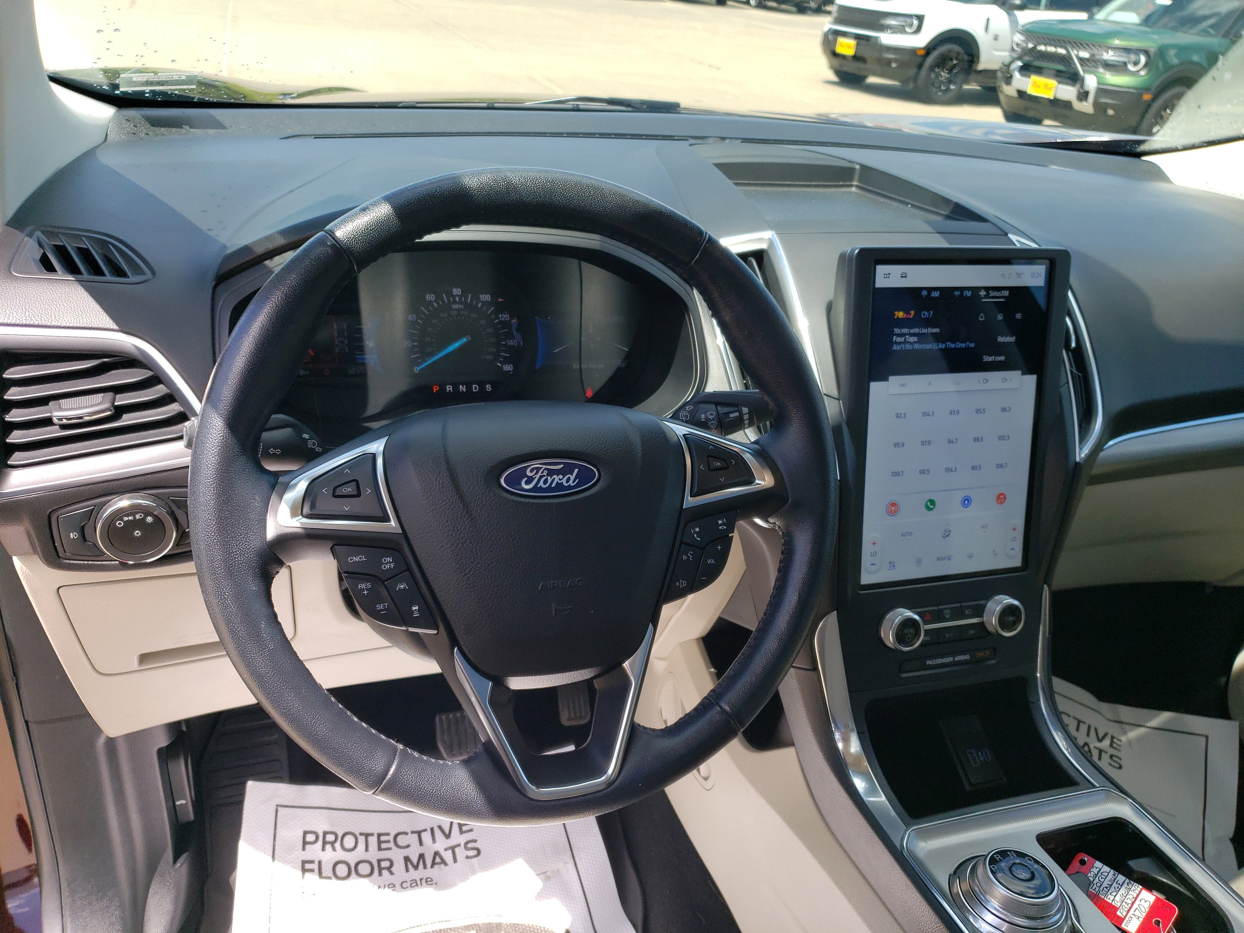 2023 Ford Edge Titanium