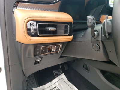 2023 Lincoln Nautilus Black Label