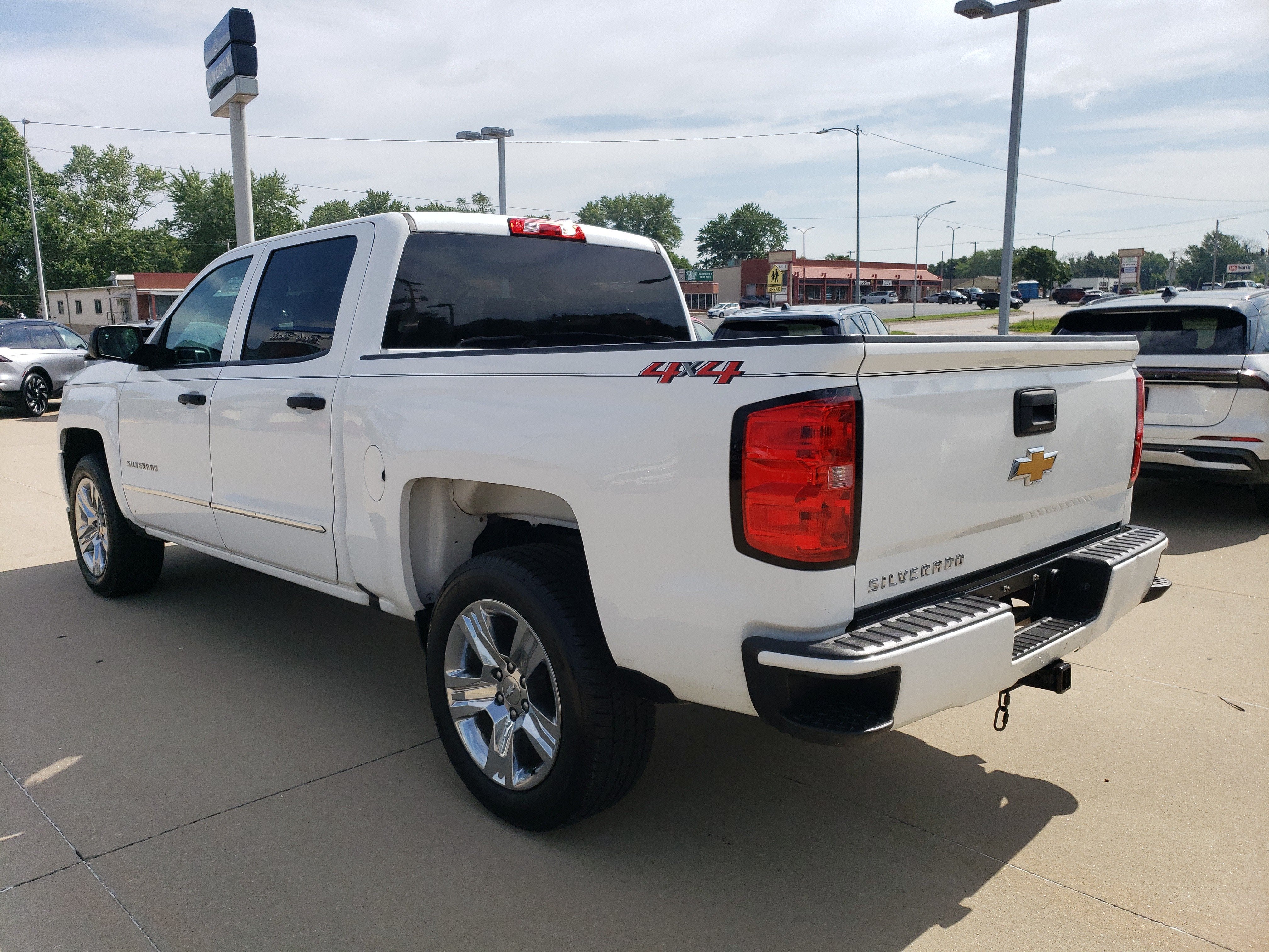 2018 Chevrolet Silverado 1500 Custom