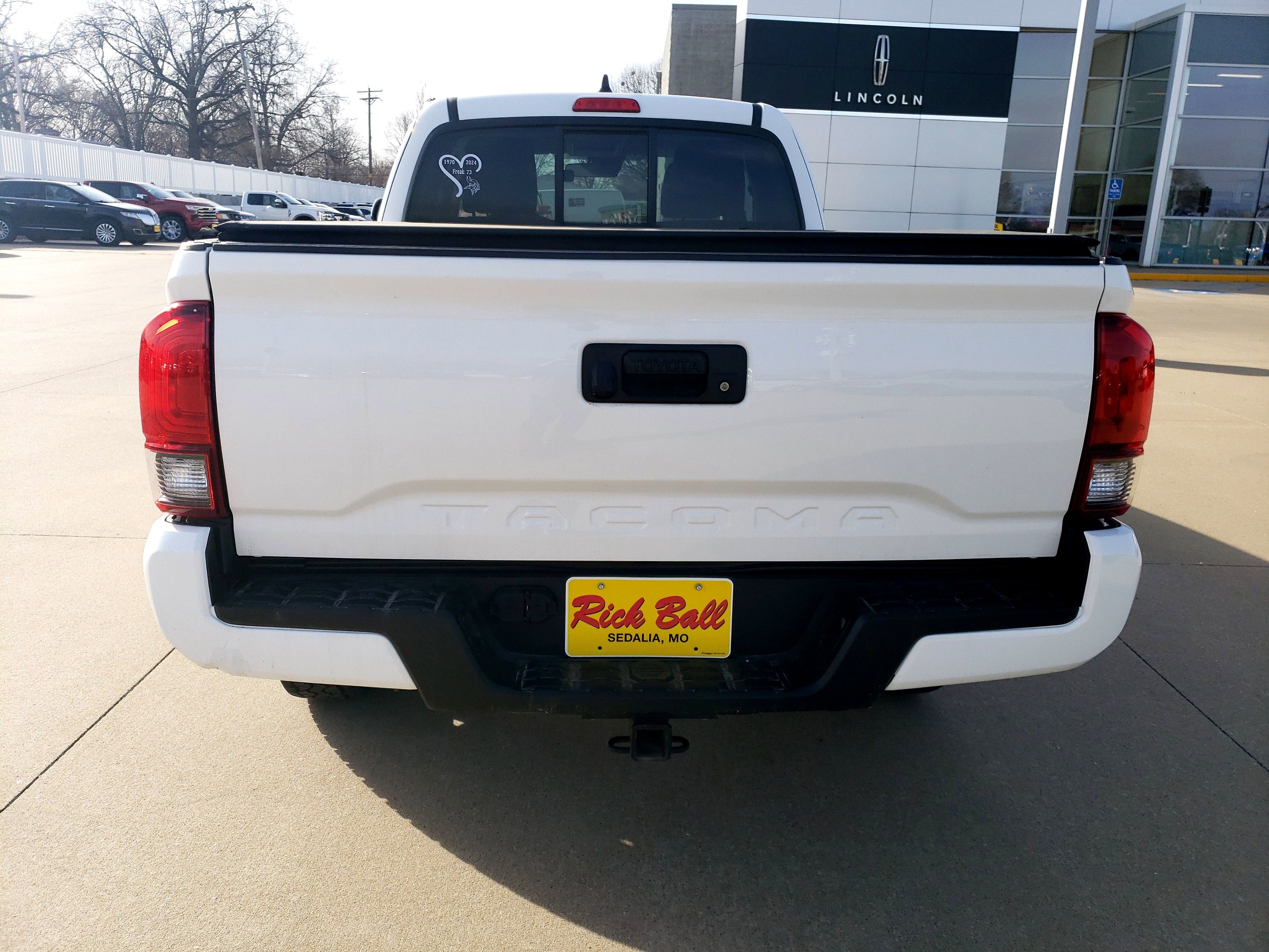 2022 Toyota Tacoma 2WD SR