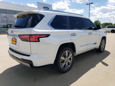 2024 Toyota Sequoia Base