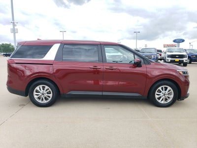 2023 Kia Carnival LX